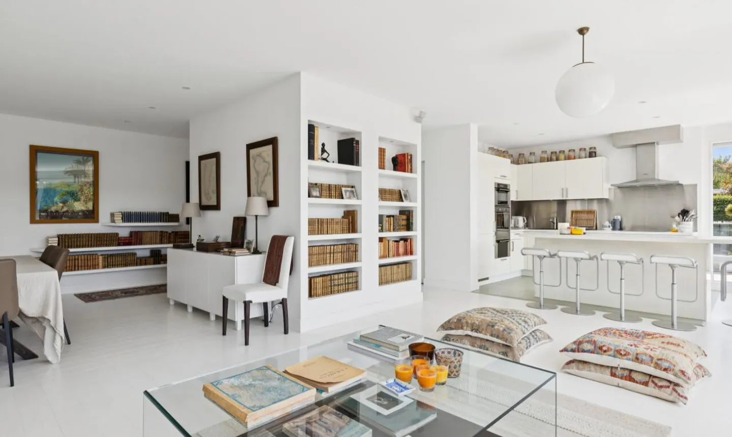 Superb 5-room penthouse, lake and mountain view - Photo 3 of 13