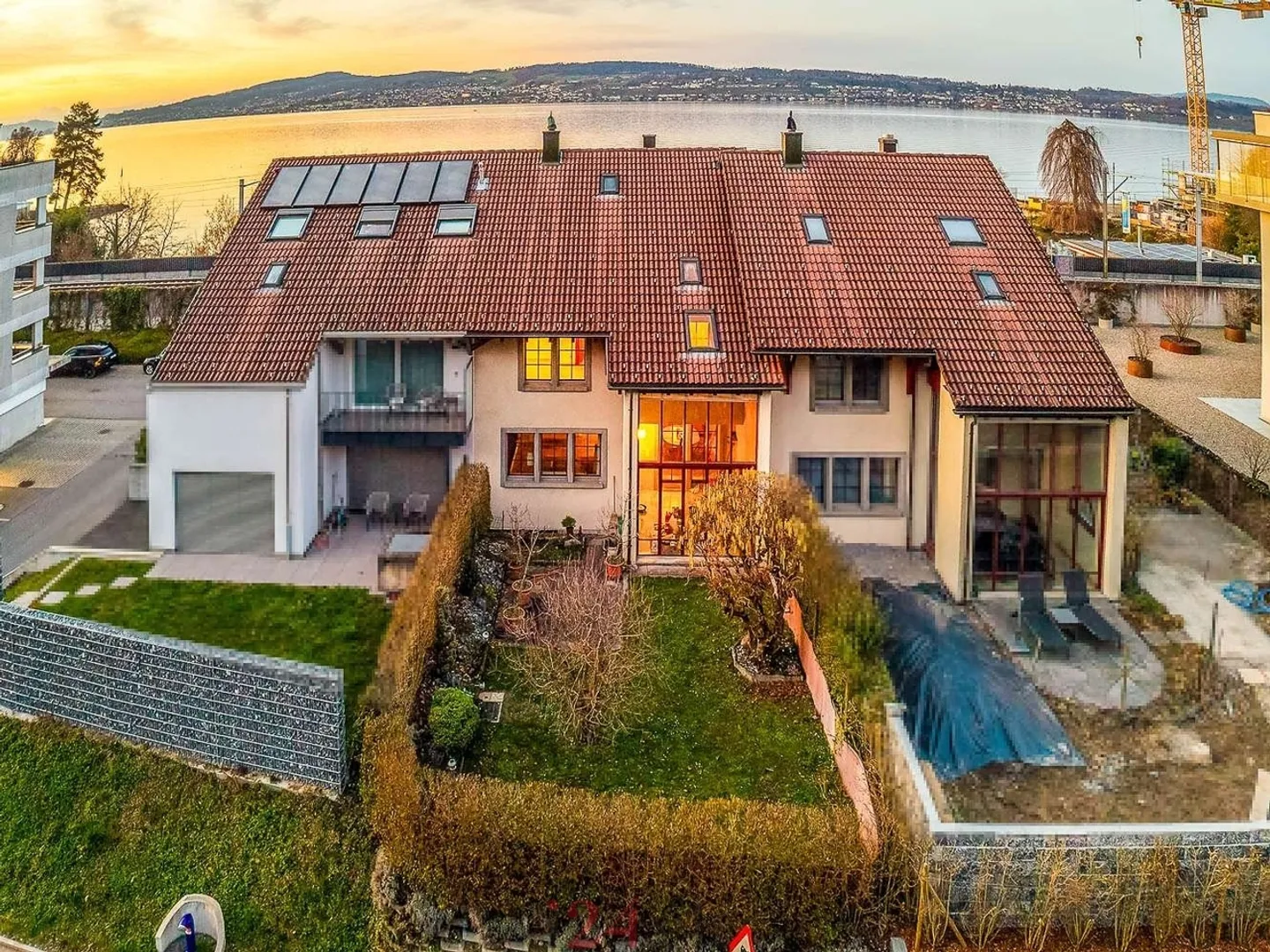 Charmantes Reihenhaus mit Seesicht - Foto 1 von 13