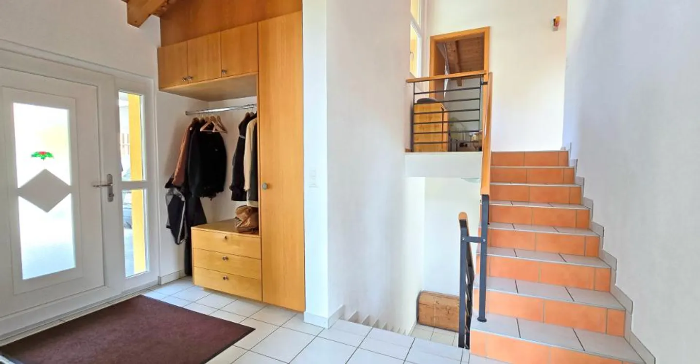 Grande villa familiare sulla collina di Fully - Foto 5 di 9