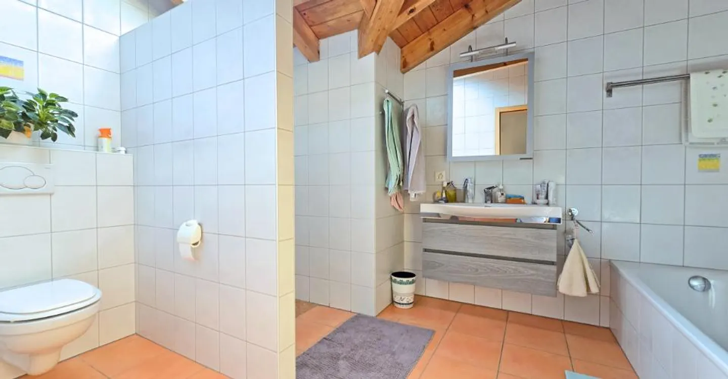 Grande villa familiare sulla collina di Fully - Foto 6 di 9