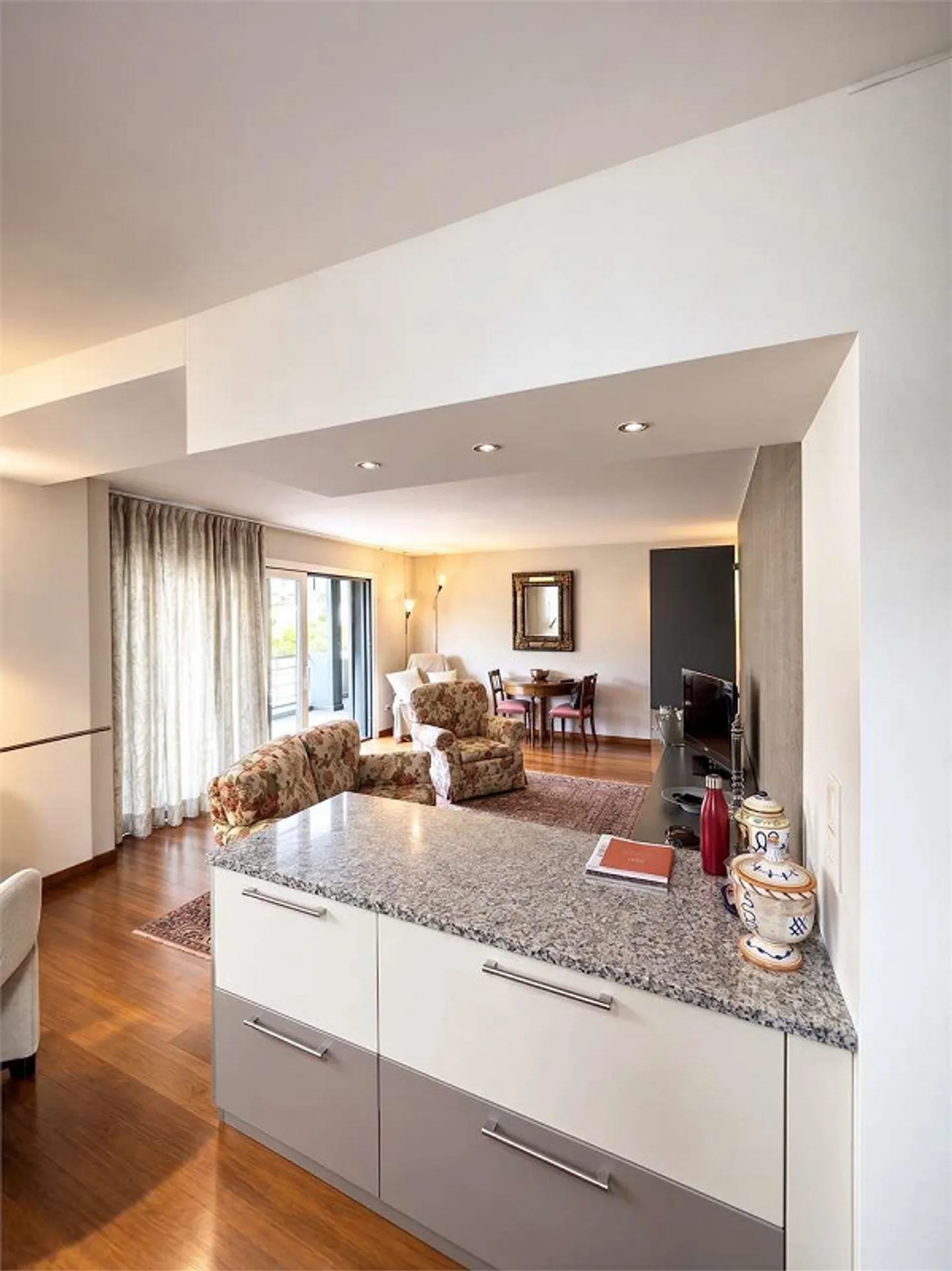 Exclusive 4.5 rooms with panoramic terrace - Pregassona - Photo 5 of 13