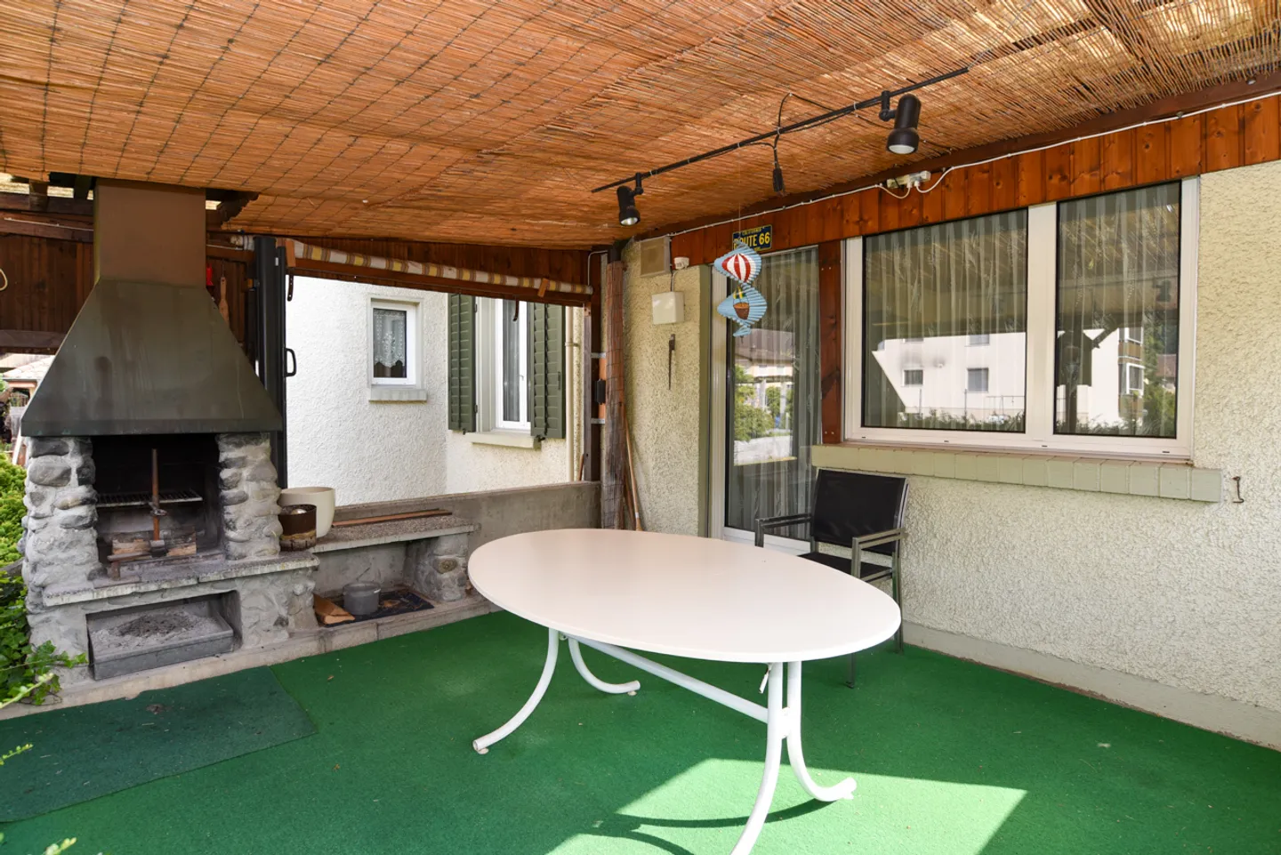 Building land in a preferred location or two-family house with large garden - Photo 4 of 13