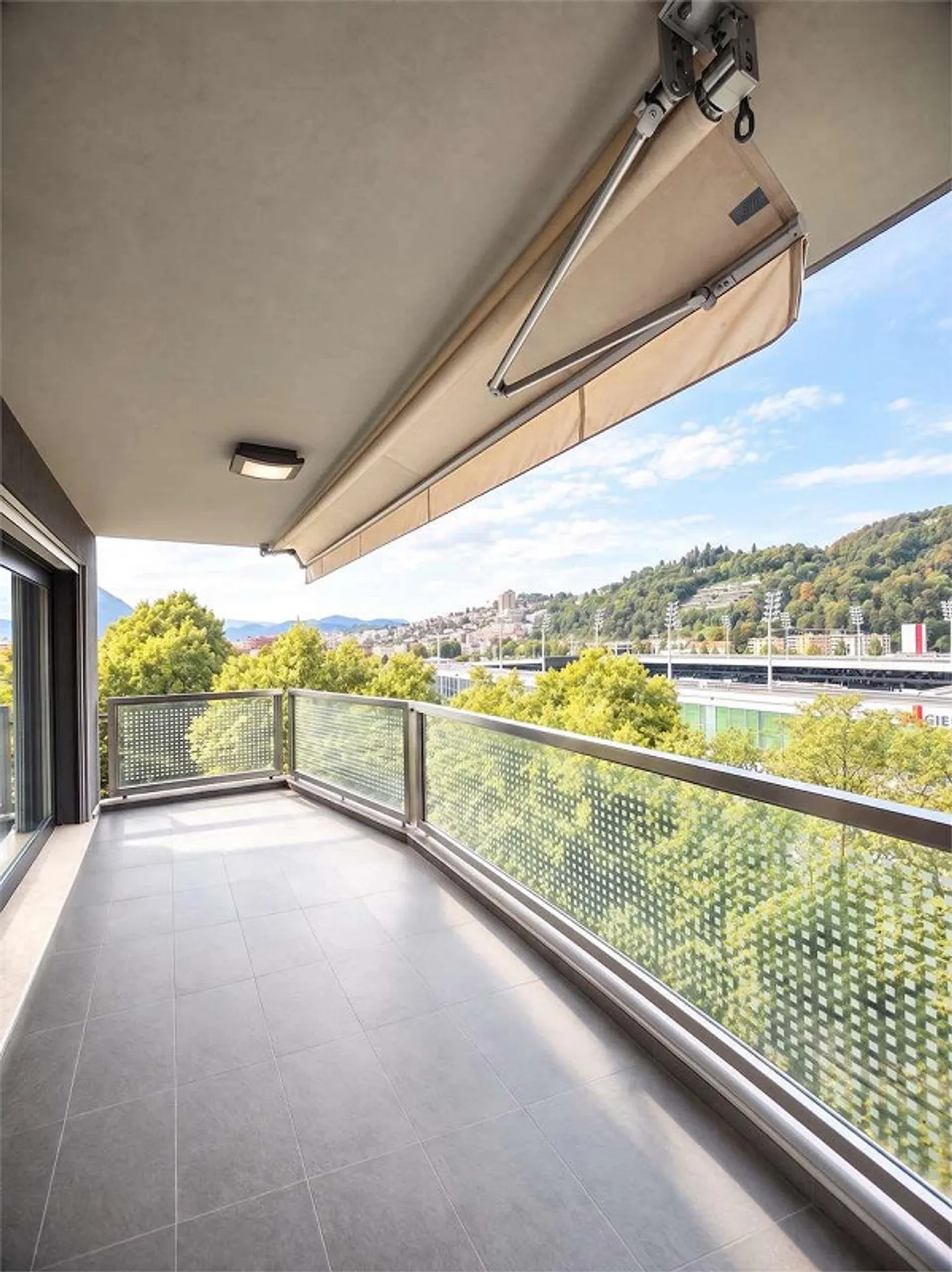 Exclusive 4.5 rooms with panoramic terrace - Pregassona - Photo 1 of 13