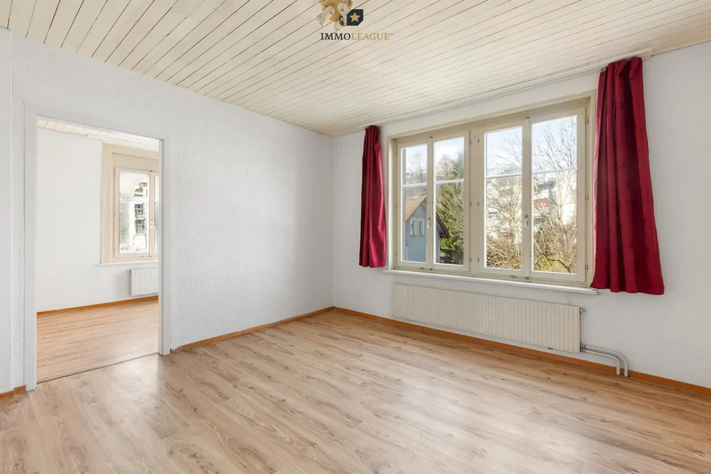 Maison multifamiliale avec un potentiel de développement attrayant - Photo 4 sur 9