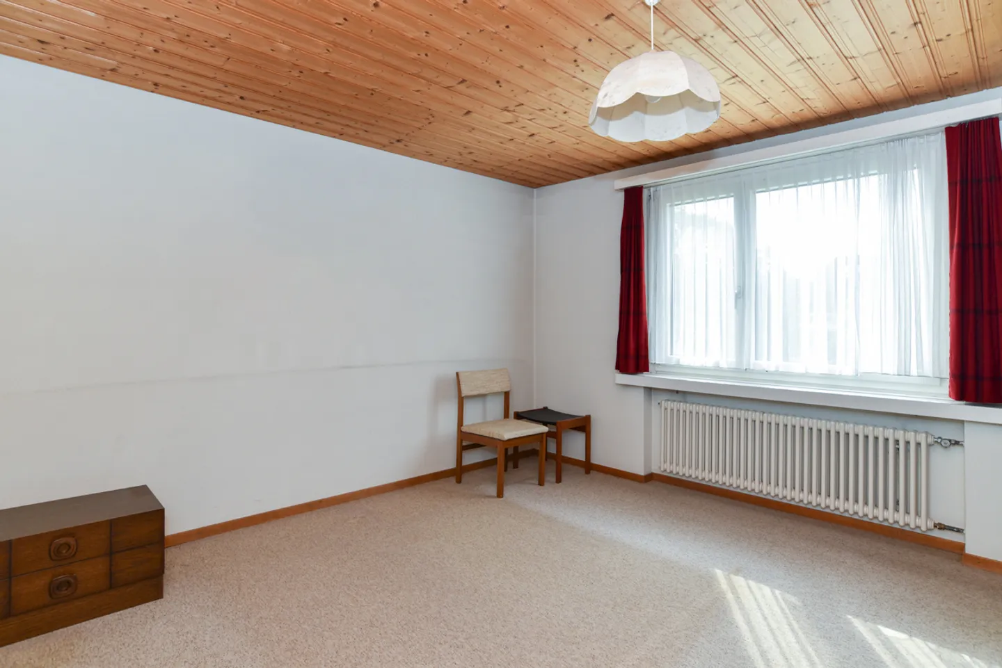Building land in a preferred location or two-family house with large garden - Photo 7 of 13