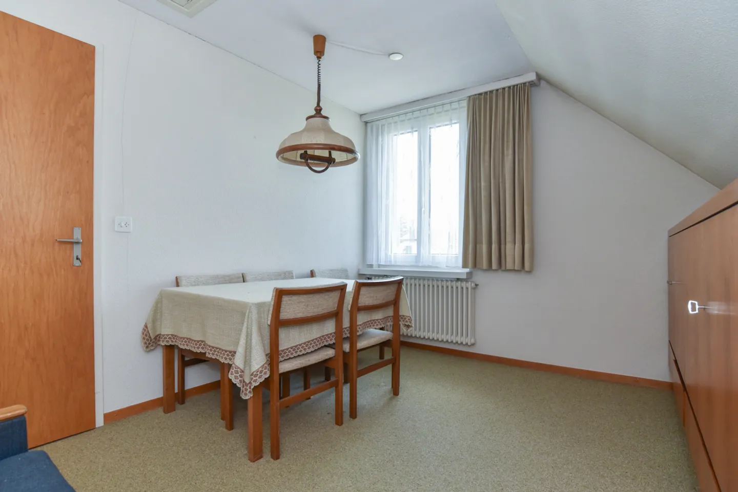 Building land in a preferred location or two-family house with large garden - Photo 9 of 13