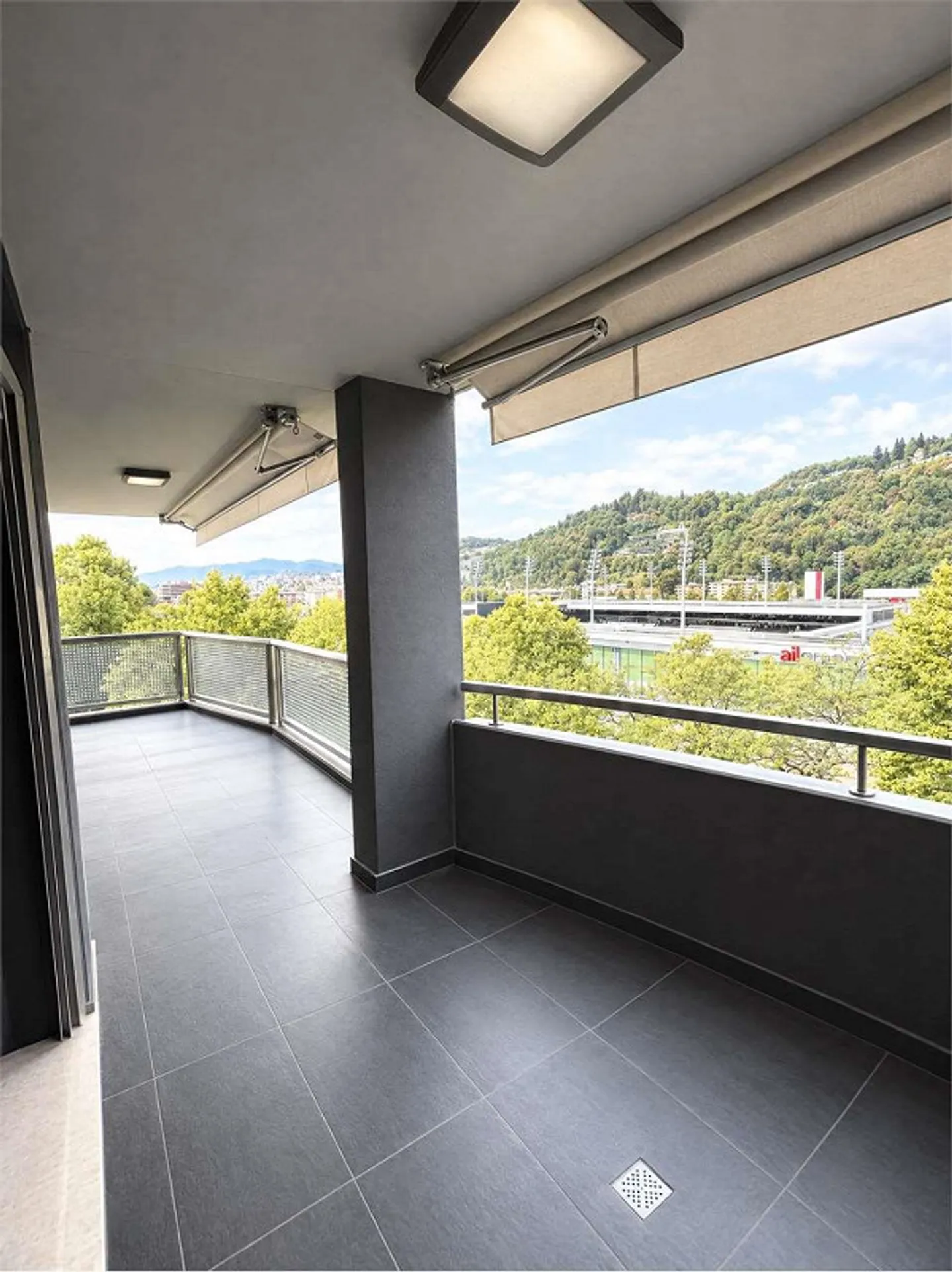 Exclusive 4.5 rooms with panoramic terrace - Pregassona - Photo 11 of 13