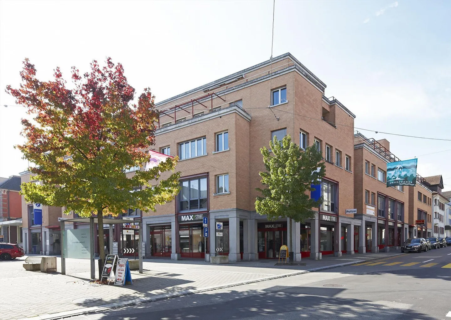 Spazio commerciale attraente in posizione privilegiata! - Foto 1 di 3