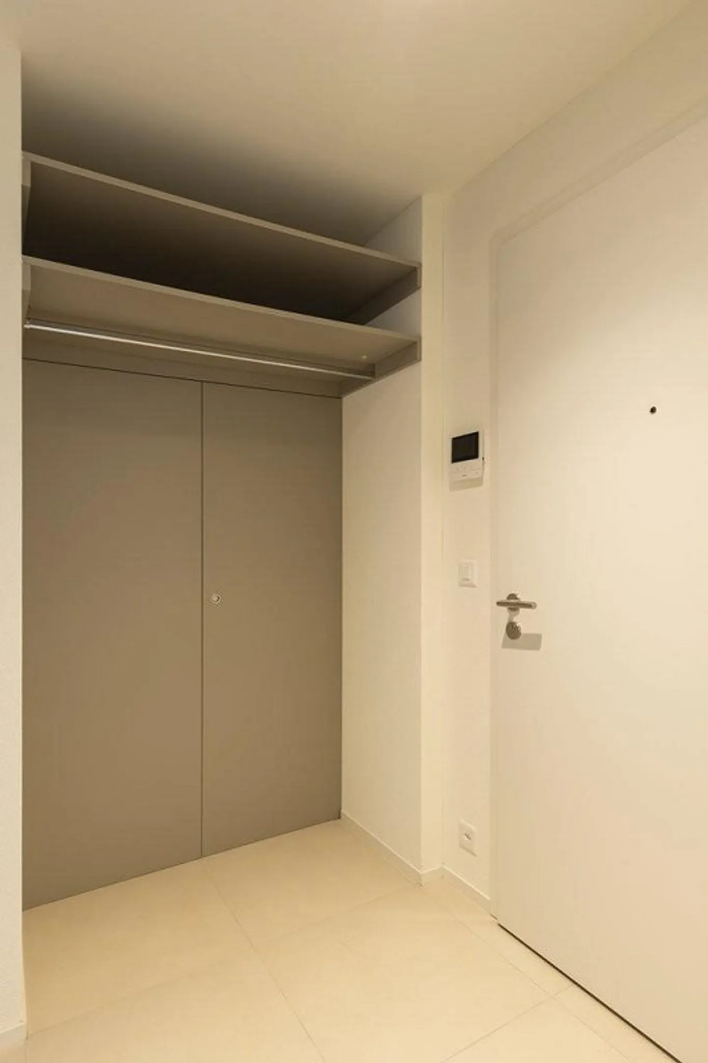 Appartement moderne et lumineux de 2,5 pièces à louer à Tenero - Photo 4 sur 8