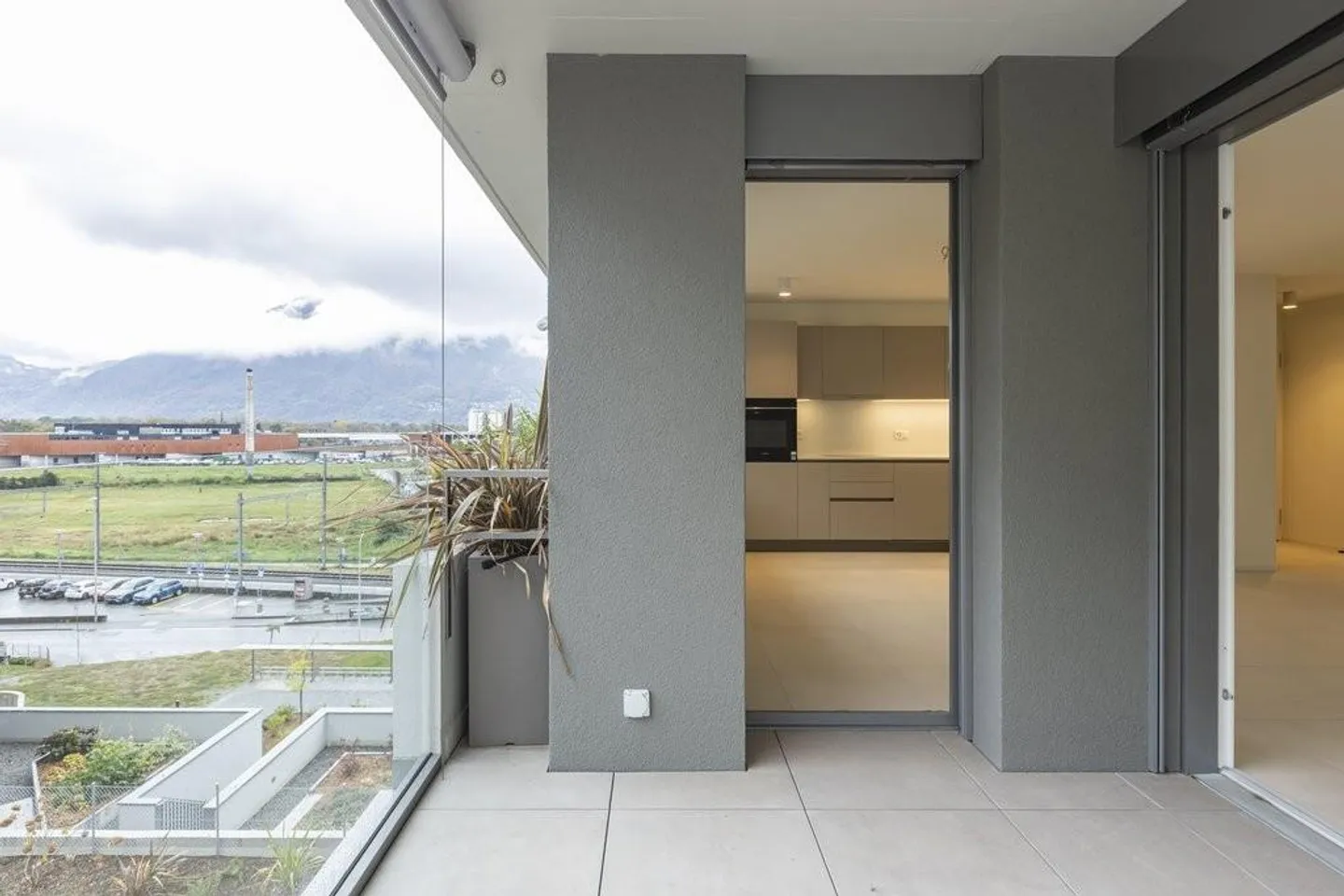 Appartement moderne et lumineux de 2,5 pièces à louer à Tenero - Photo 8 sur 8