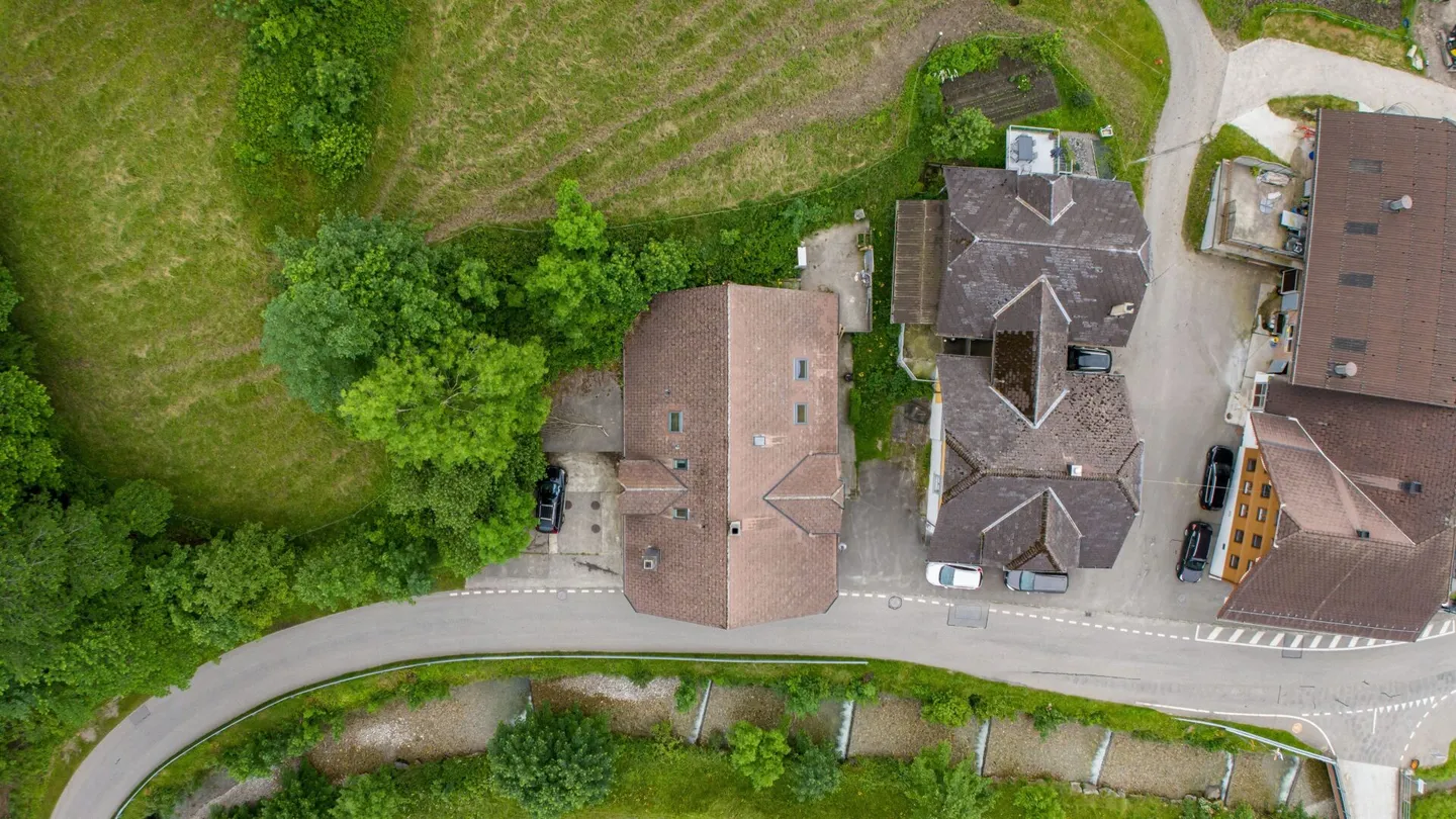 Spaziosa casa di 6,5 stanze con molto spazio nella natura - Foto 14 di 18