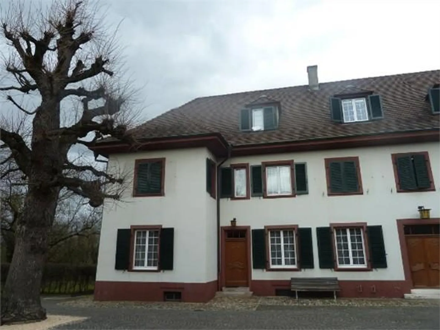 Appartement meublé de 3,5 pièces à Ehingerhof - avec pièce supplémentaire - Photo 1 sur 17