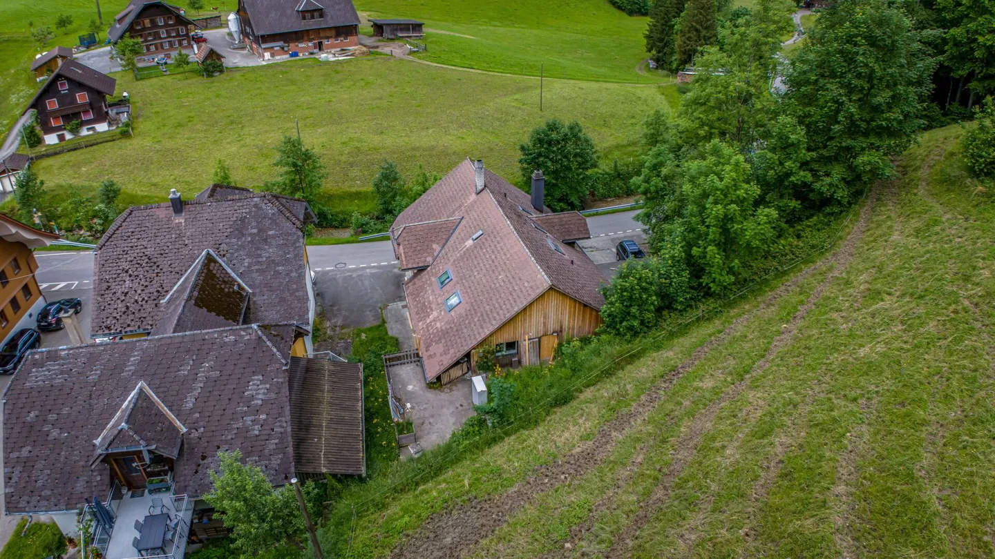 Spaziosa casa di 6,5 stanze con molto spazio nella natura - Foto 15 di 18