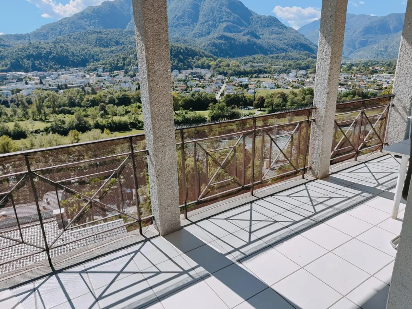 «Schöne 3,5-Zimmer-Wohnung in Solduno» - Foto 1 von 10