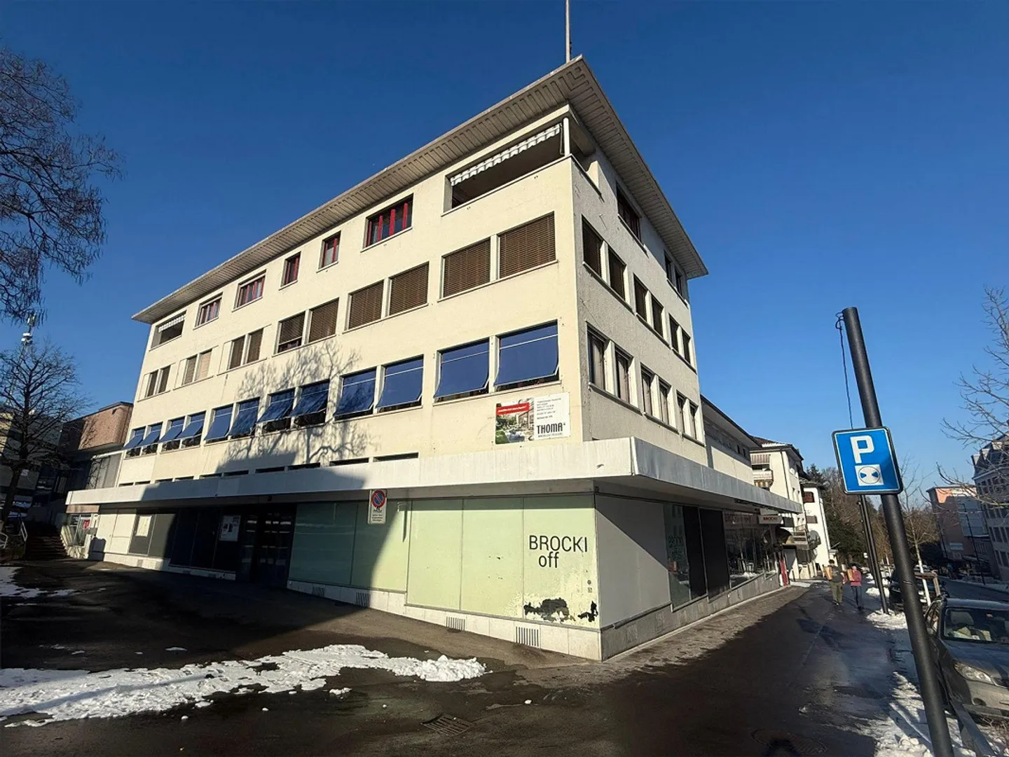 Espace commercial temporaire anciennement Brocki Suisse orientale - Photo 1 sur 4