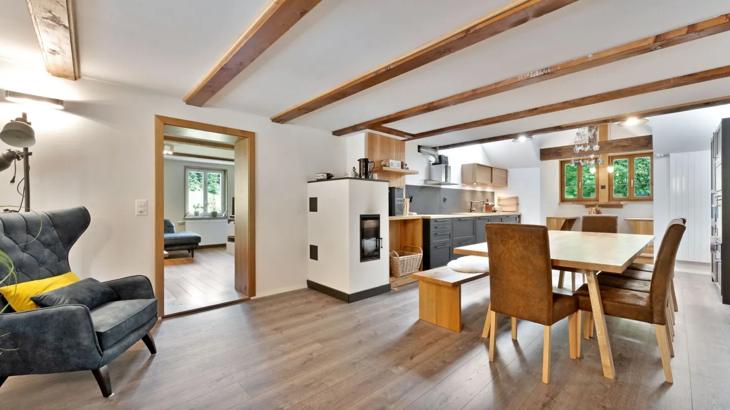 Spaziosa casa di 6,5 stanze con molto spazio nella natura - Foto 5 di 18