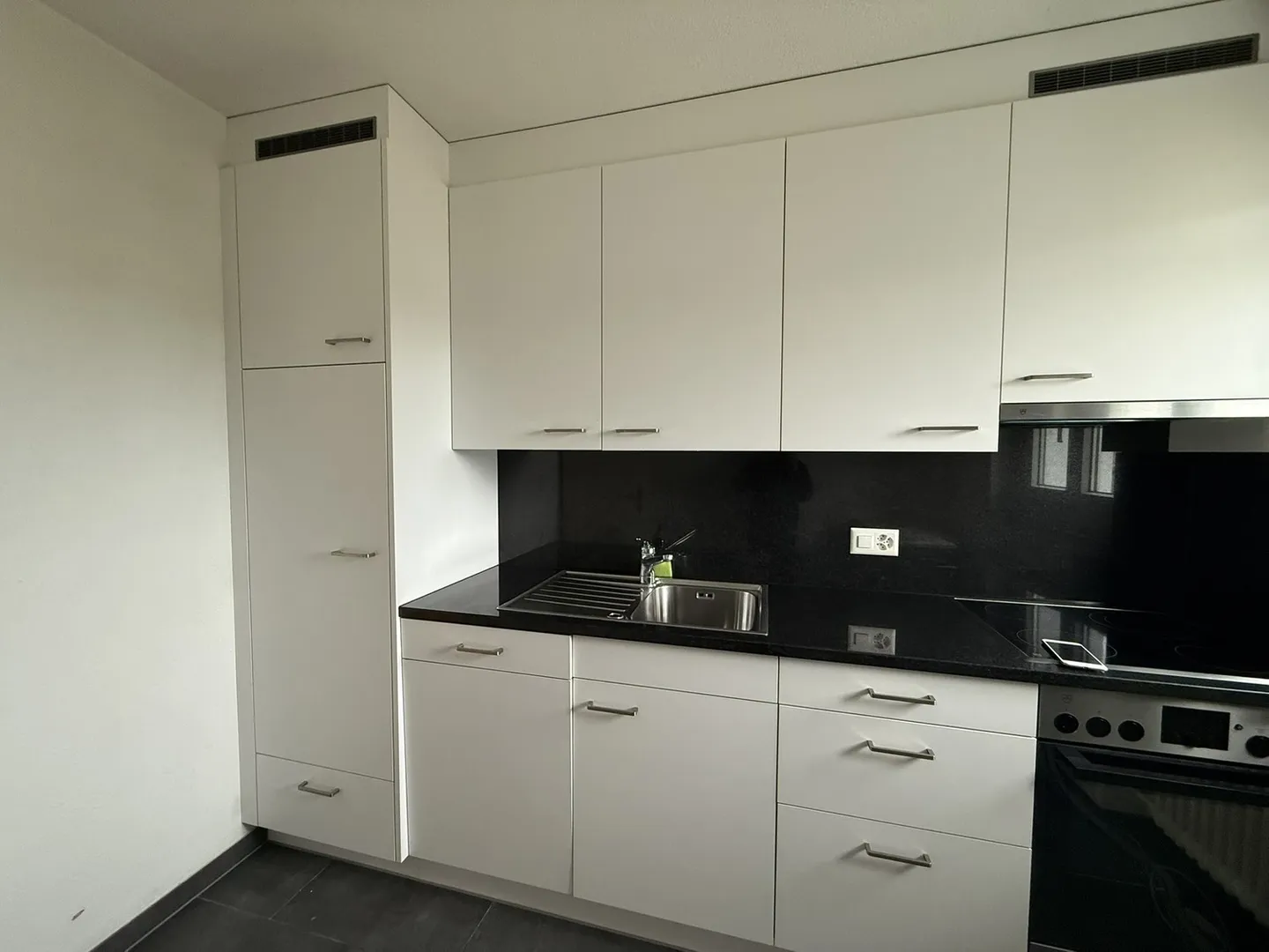 Appartement 2.5 pièces entièrement meublé – Dübendorf (Zone 121) - Photo 6 sur 13