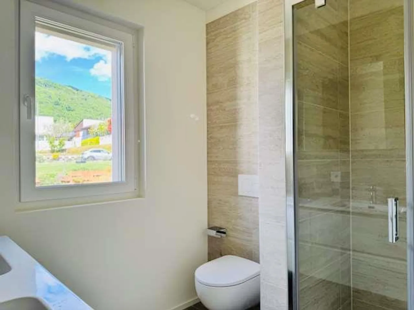 Nous louons un nouvel appartement de 4,5 pièces à Cagiallo - Photo 7 sur 11