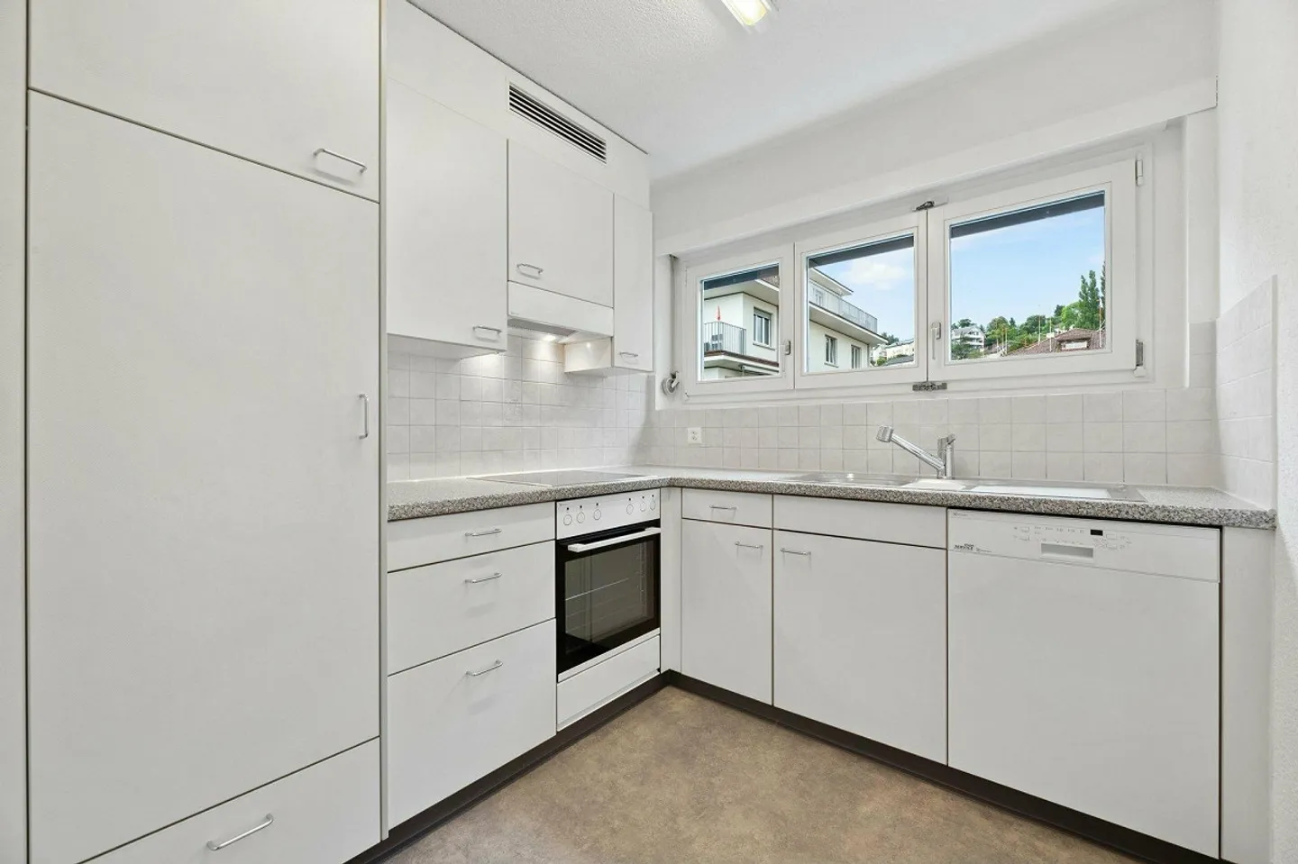 Living in the Maihof Quarter - Photo 2 of 5