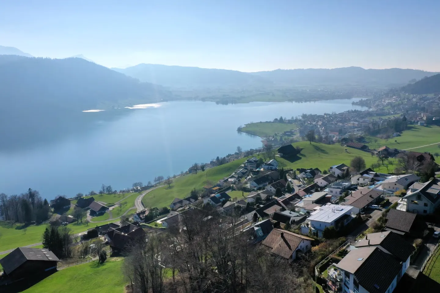 Appartement 5.5 pièces avec vue imprenable sur le lac et les montagnes - Photo 17 sur 17