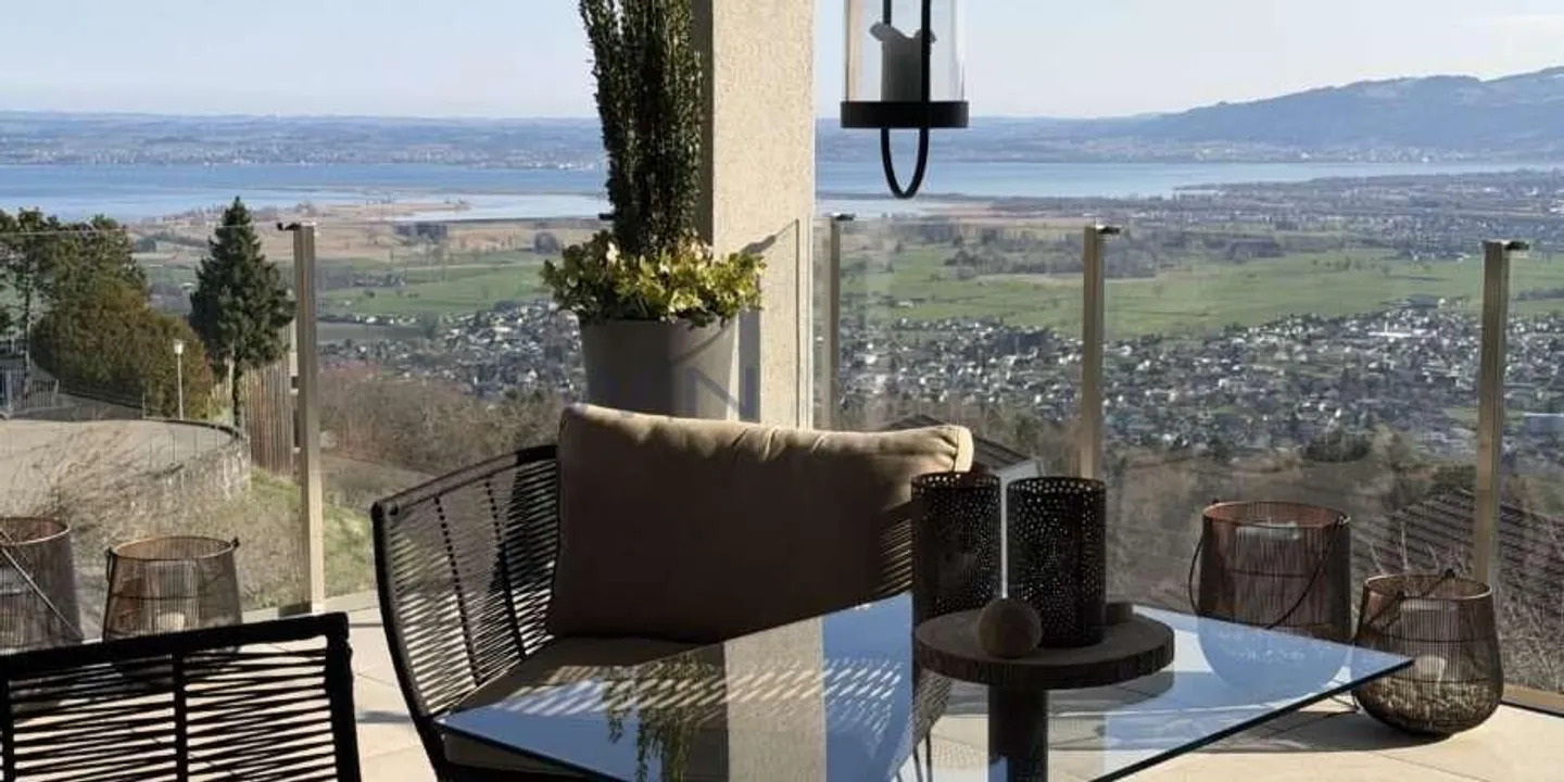 Stilvolle Wohnung mit Seesicht - Foto 1 von 13