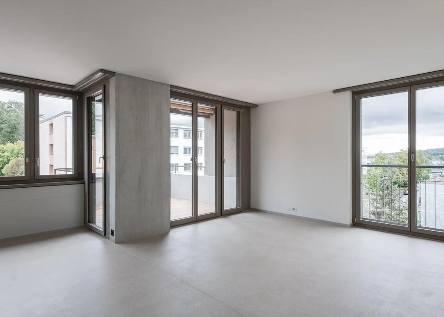 RENT WITHOUT DEPOSIT - Modern and within walking distance to Kloten Airport - Photo 5 of 6