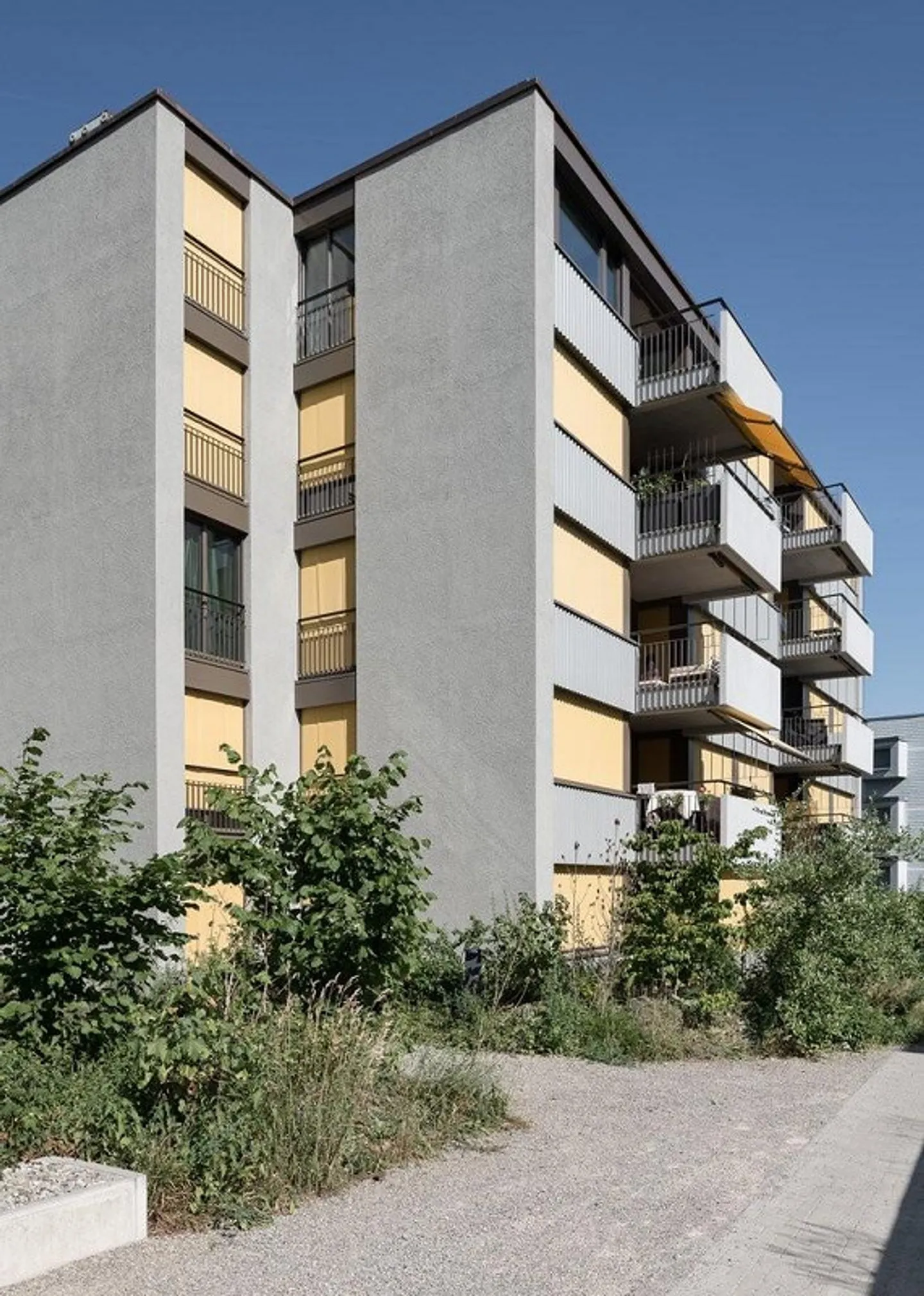 RENT WITHOUT DEPOSIT - Modern and within walking distance to Kloten Airport - Photo 6 of 6