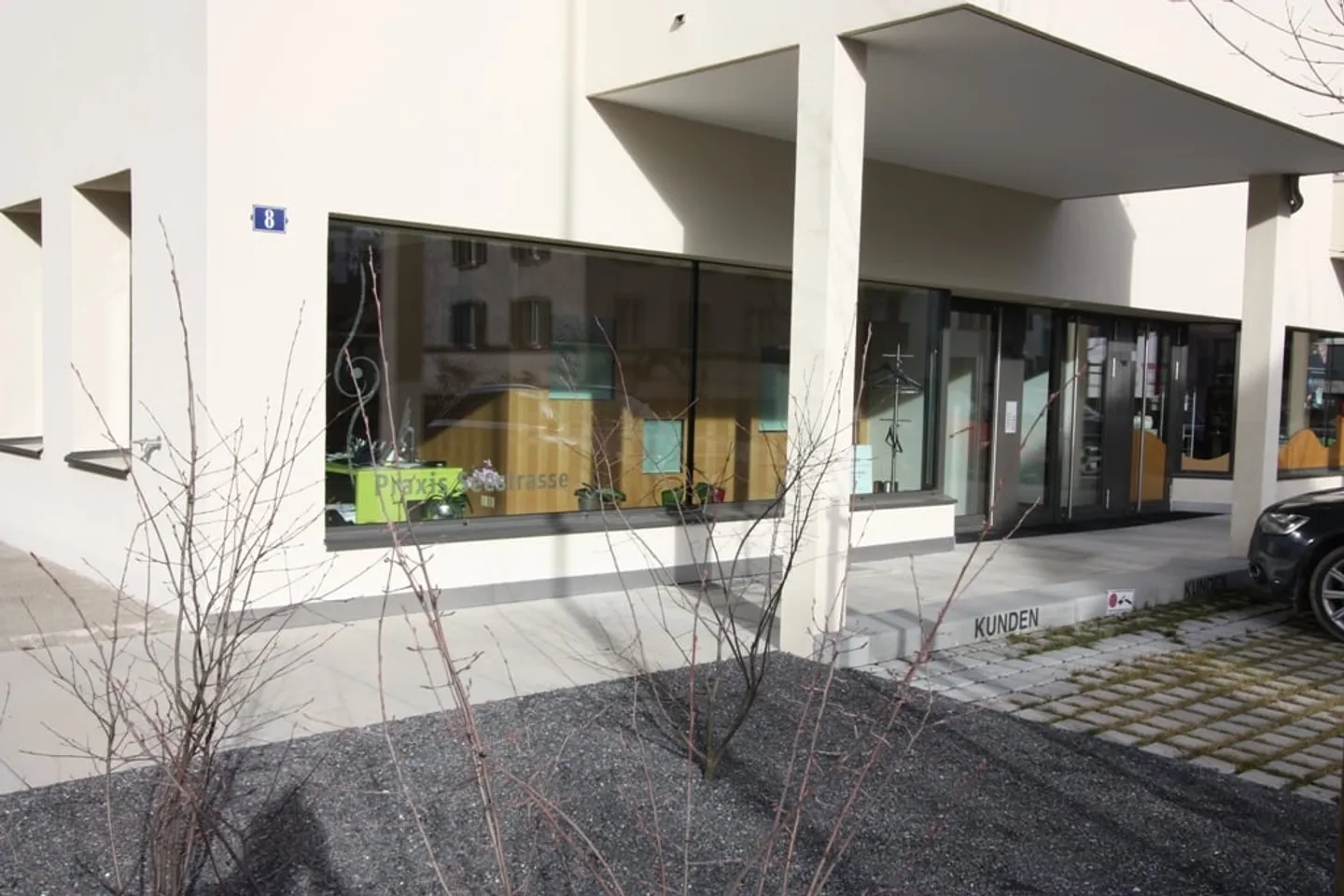 Moderne Arztpraxis im Stadtzentrum - Foto 2 von 11