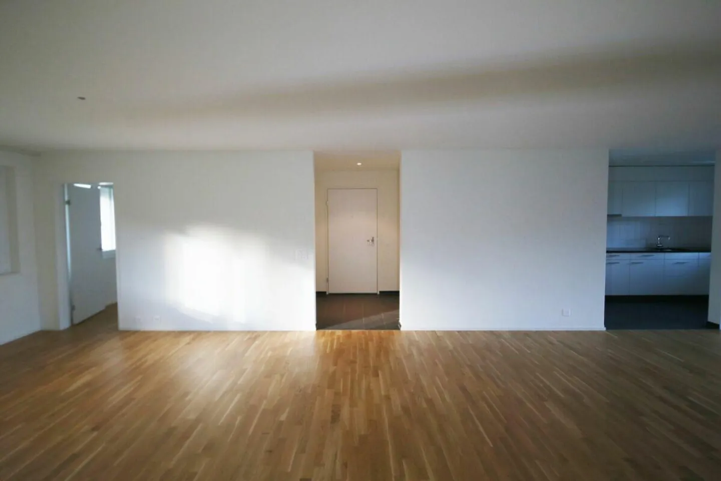 Ambiente luminoso in campagna - Foto 7 di 12