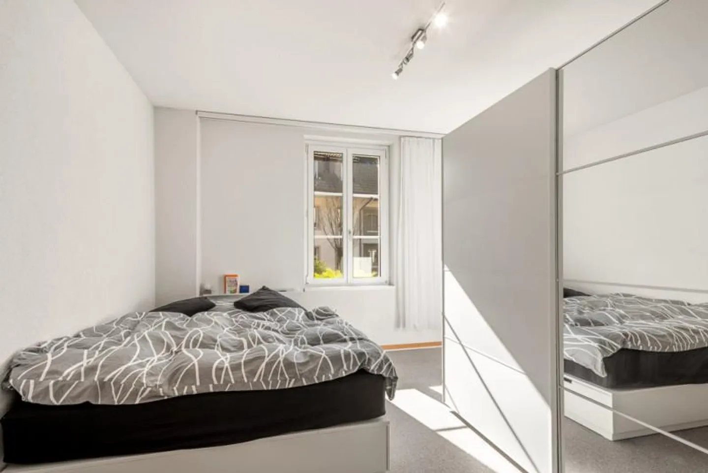 Maison bifamiliale avec terrain à bâtir - Indépendante et polyvalente - Photo 4 sur 9