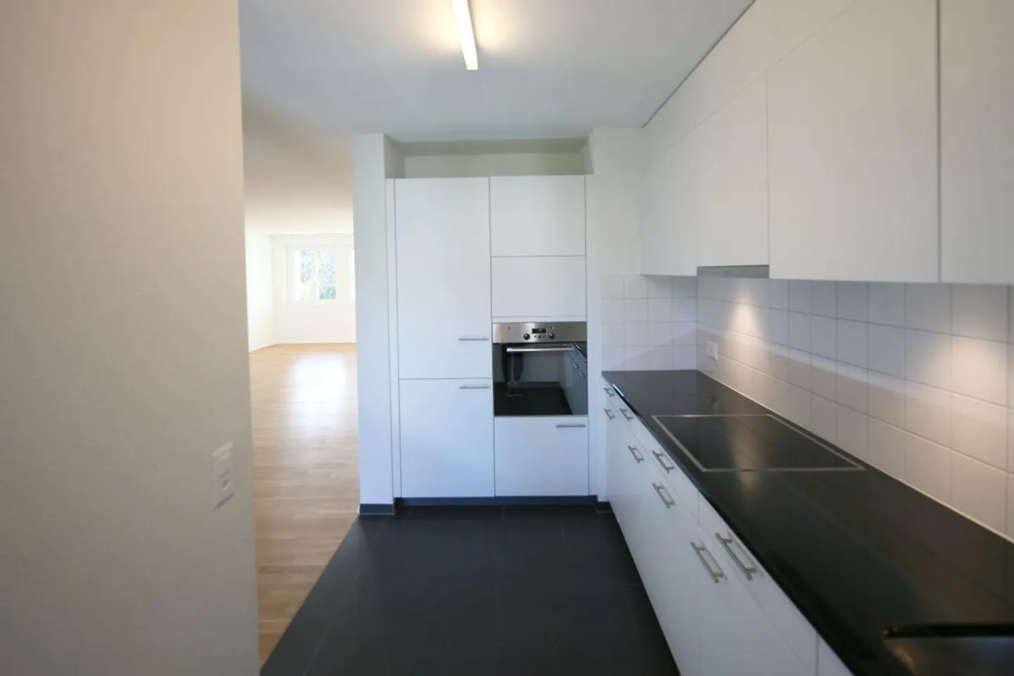 Ambiente luminoso in campagna - Foto 8 di 12