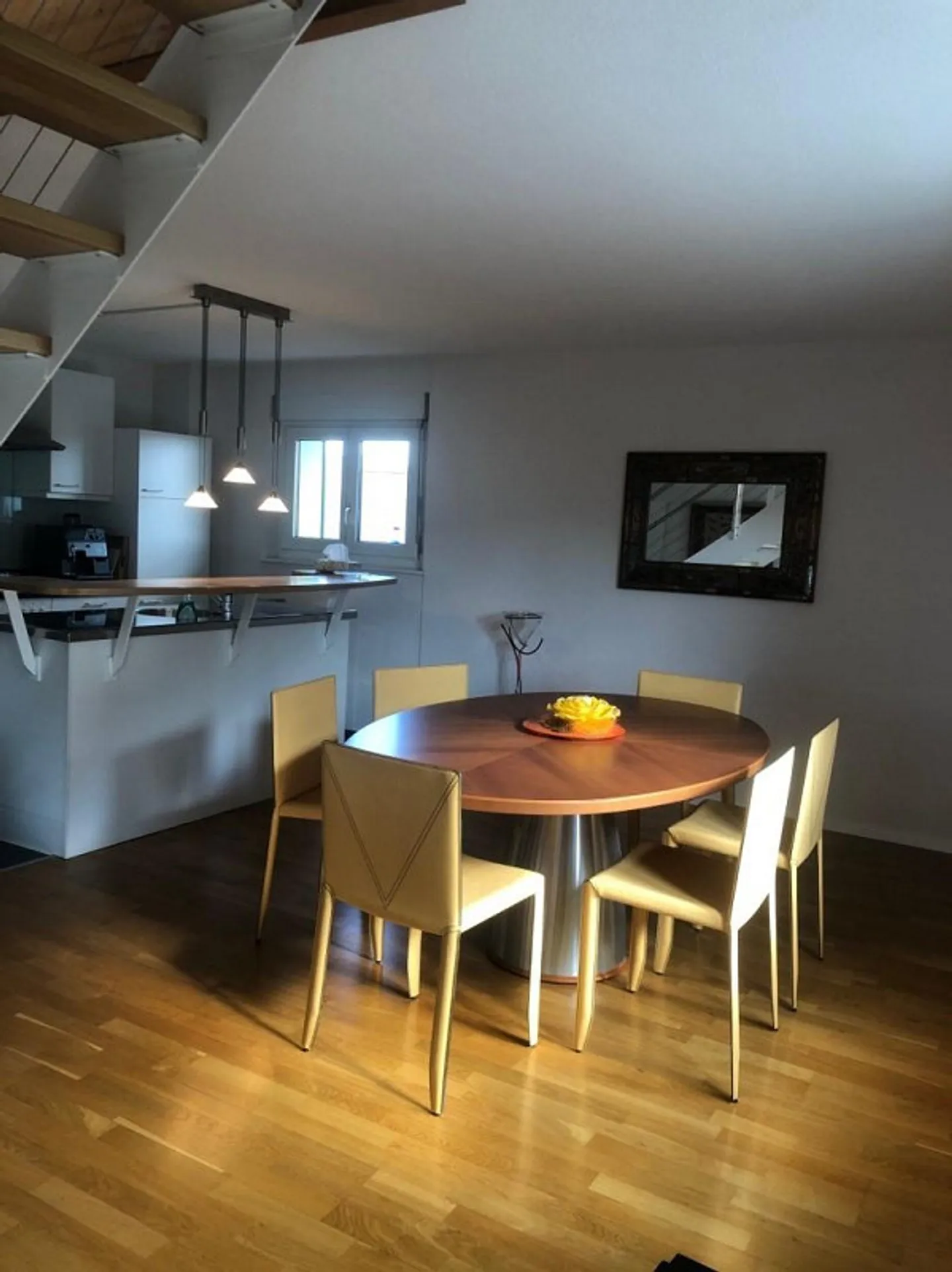 Bella e spaziosa appartamento di 2,5 stanze con galleria - Foto 4 di 12