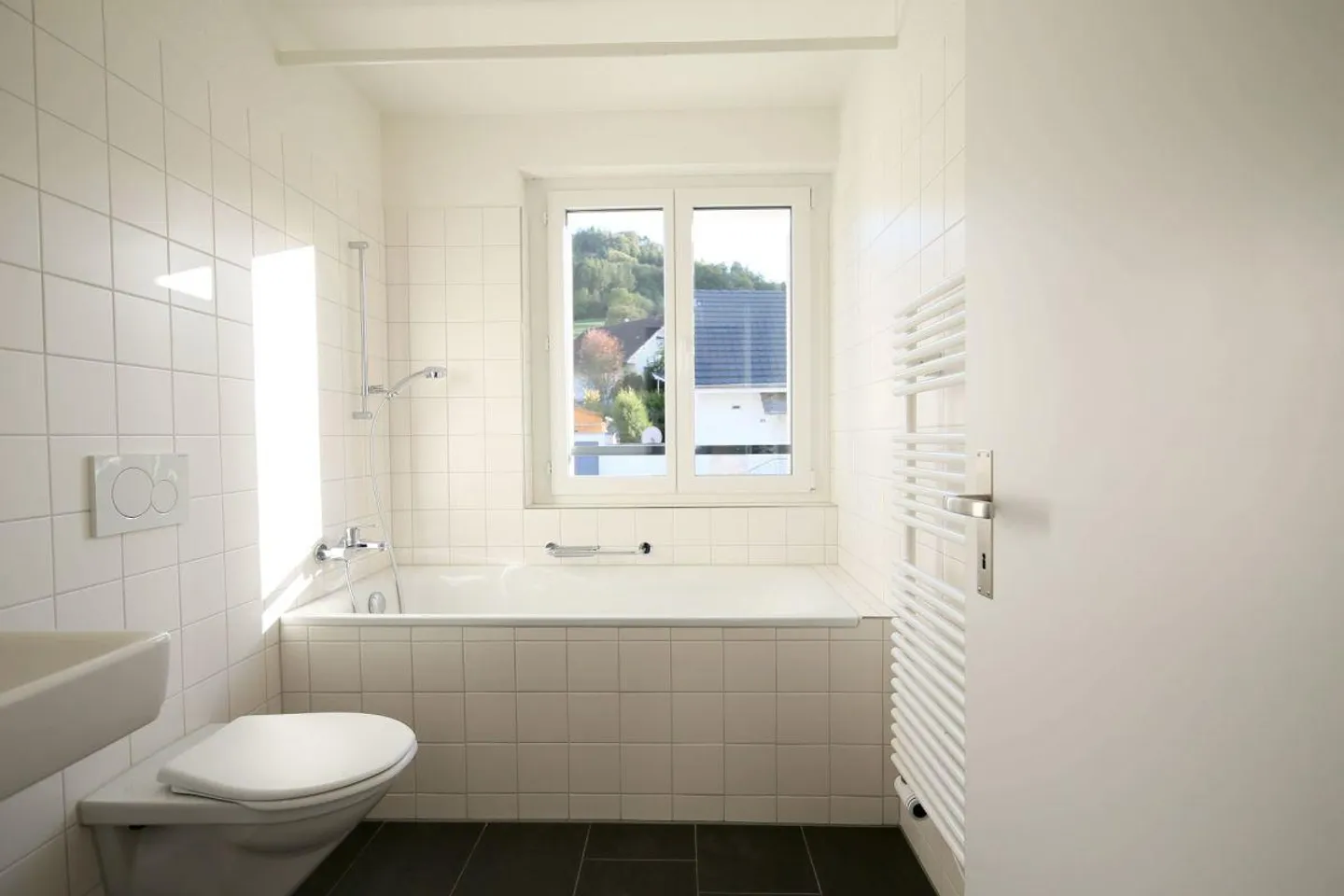 Ambiente luminoso in campagna - Foto 10 di 12