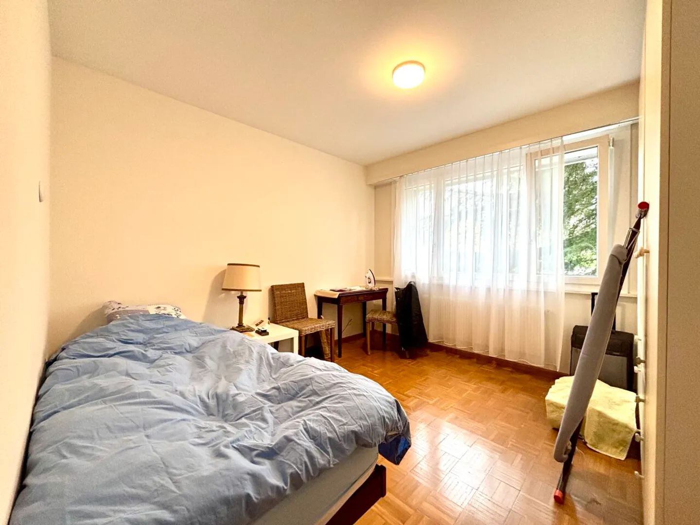 Bel appartement meublé de 4.5p avec grande terrasse dans quartier calme à Nyon - Foto 5 di 13