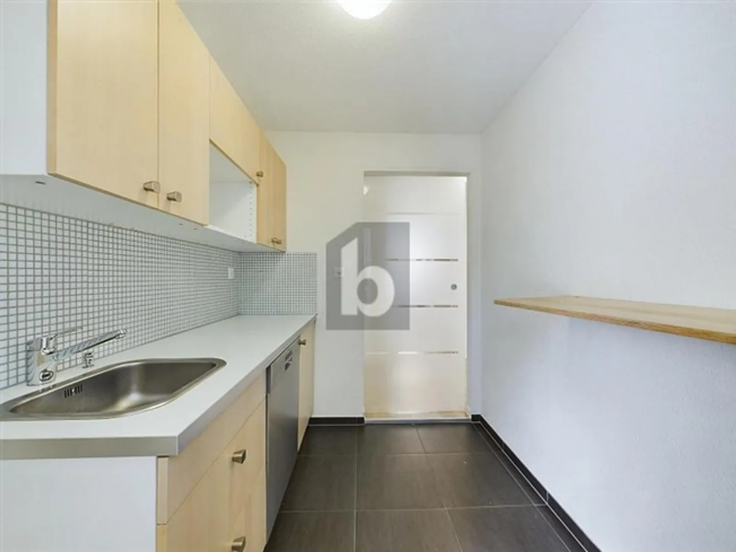 LONG-TERM RENTED WITH GOOD RETURN - Photo 3 of 6