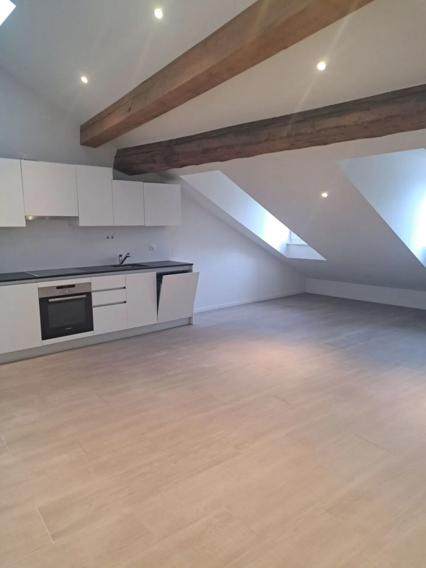 In esclusiva - Friburgo / 2.5 stanze con soppalco - Foto 3 di 7