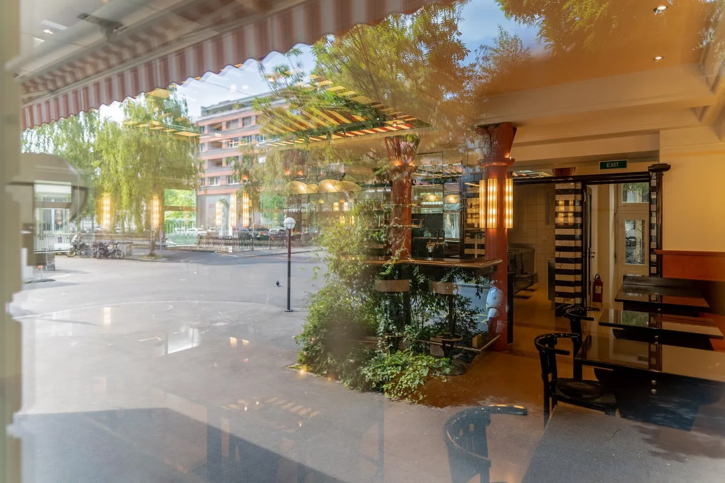 Restaurant pour locataire innovant, dans un emplacement ensoleillé et central - Photo 6 sur 28