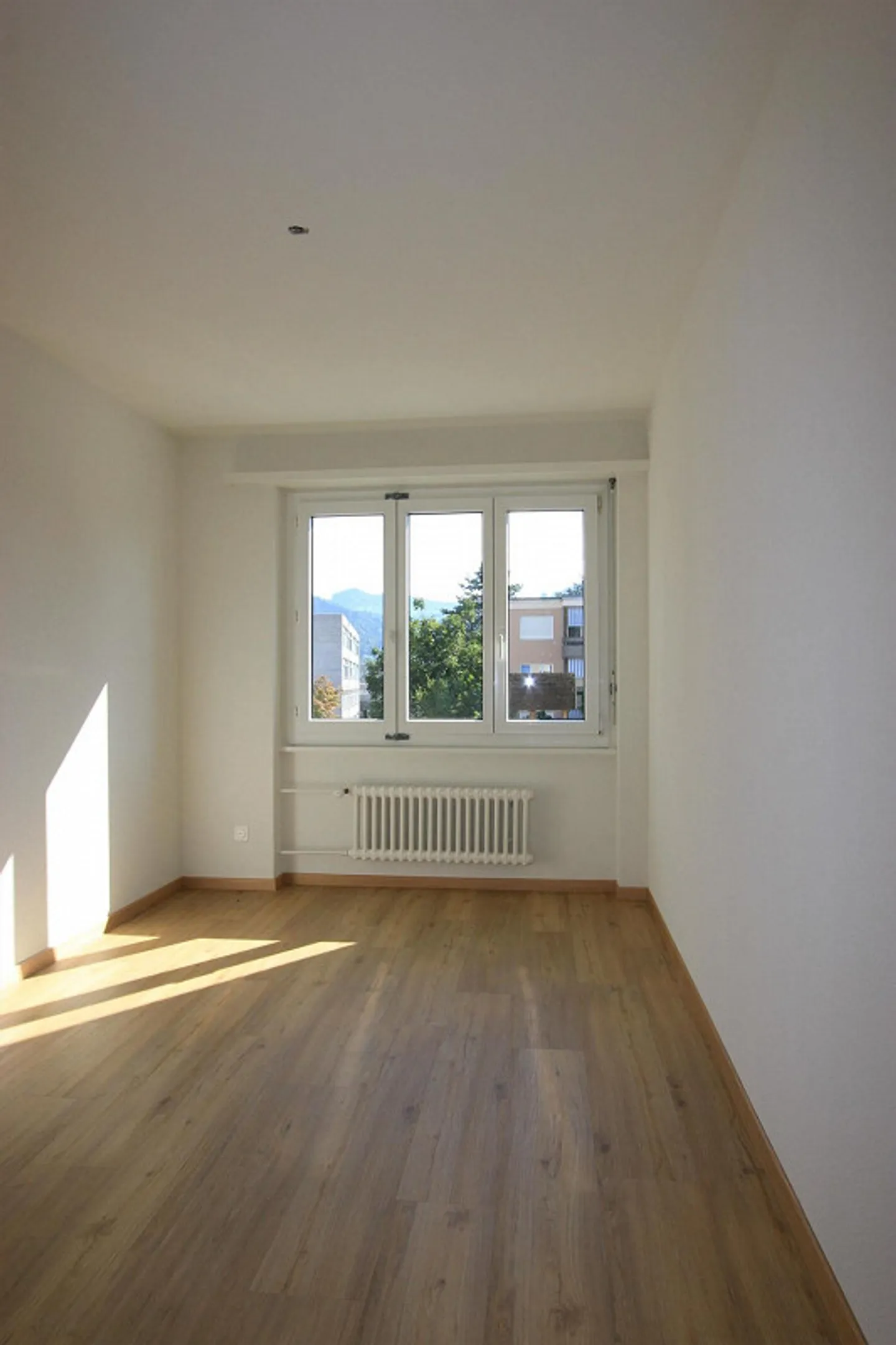 Modern Apartment with Pool - Photo 5 of 9