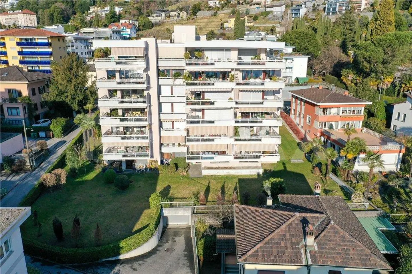 Moderne 4.5 Zimmer mit Seeblick - Foto 10 von 13