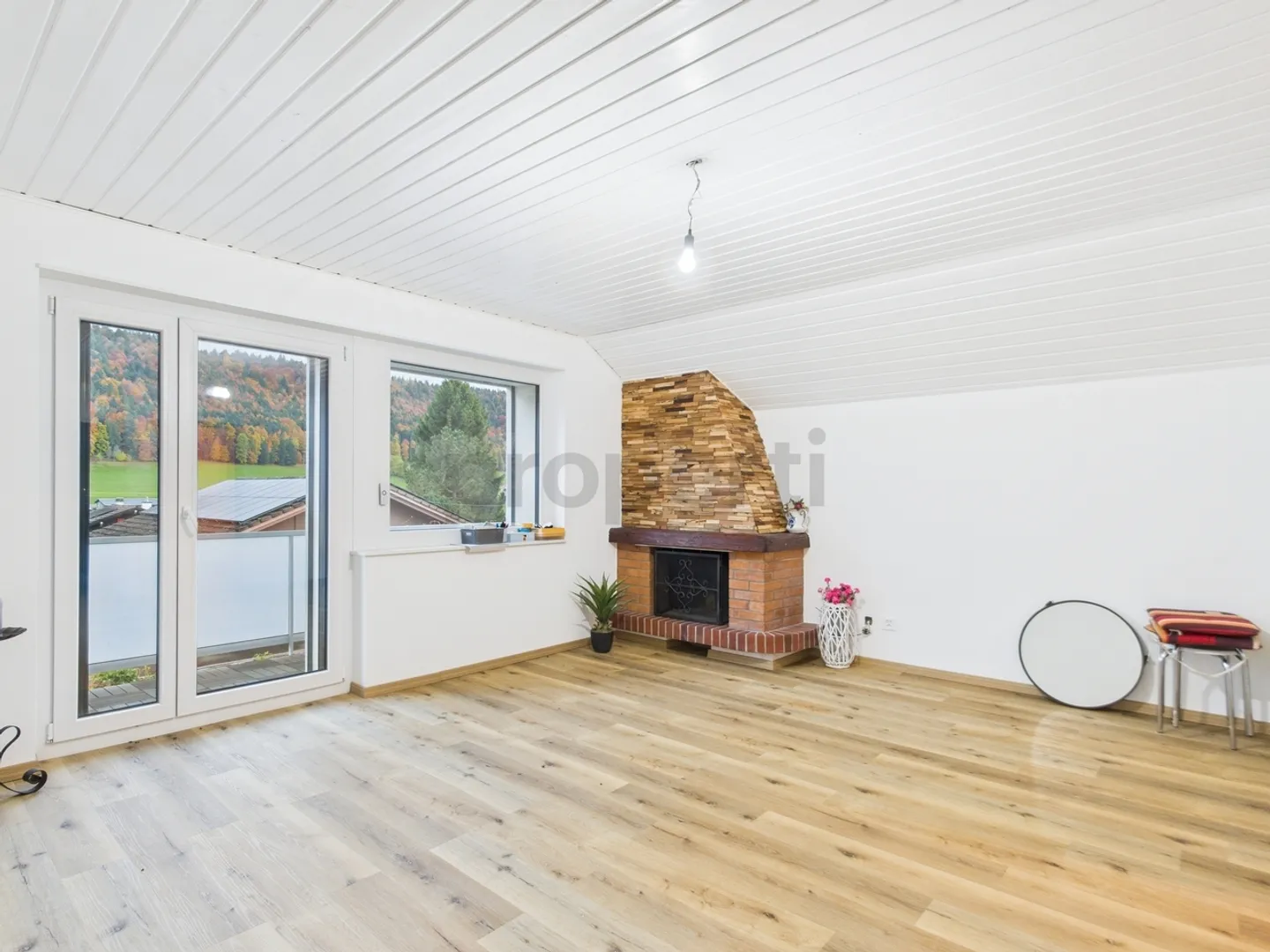 Renoviertes Familienhaus mit zwei unabhängigen Wohnungen und Mietpotential - Foto 5 von 9