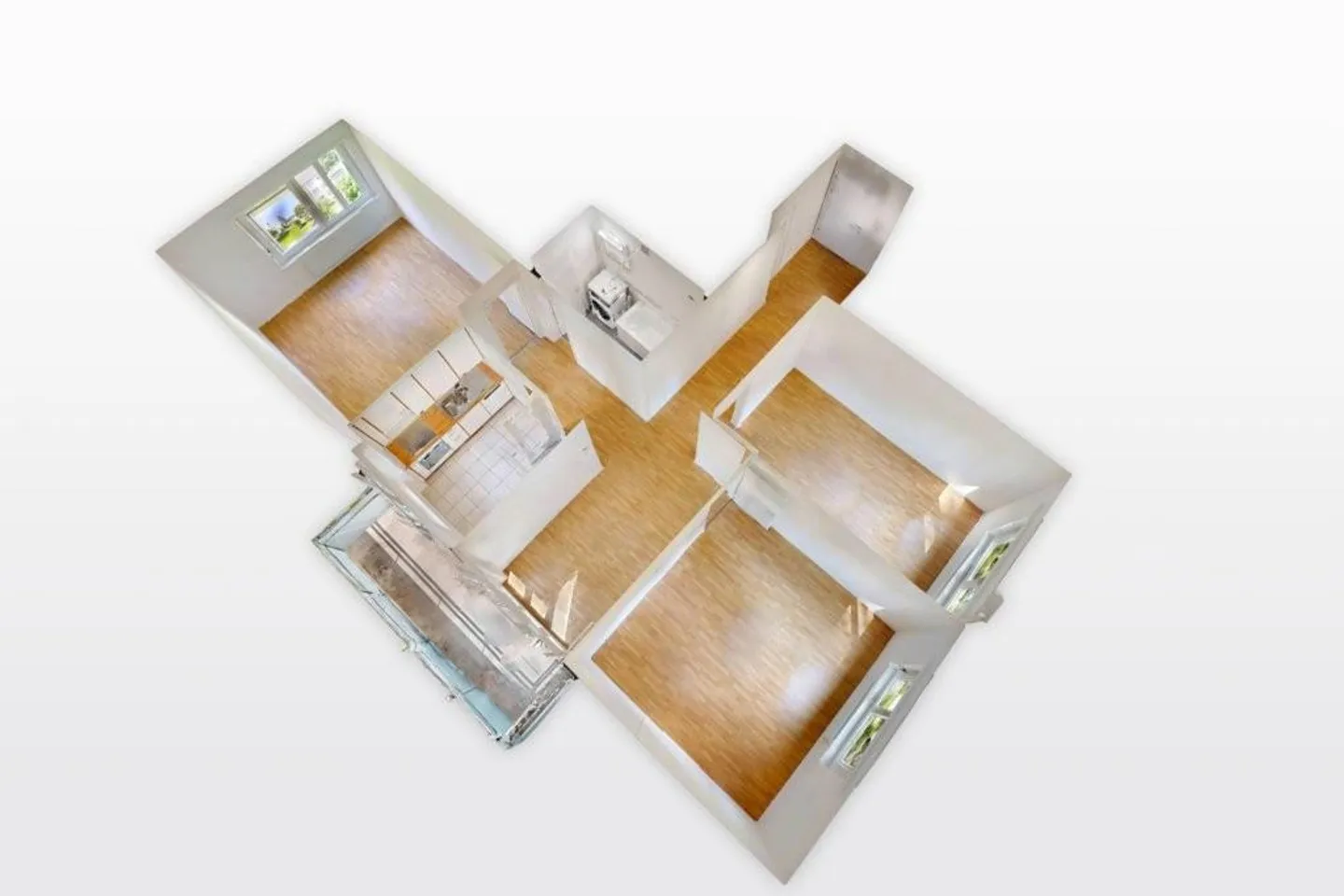 Bright Apartment with Balcony - Photo 8 of 12