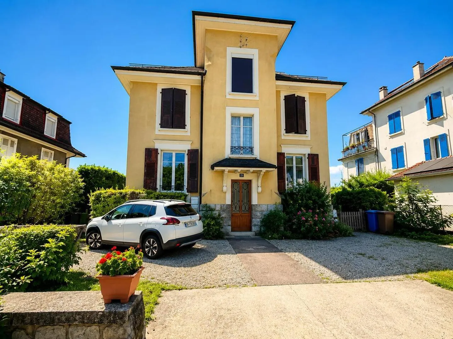 Bel Appartement avec Jardin - Photo 2 sur 10