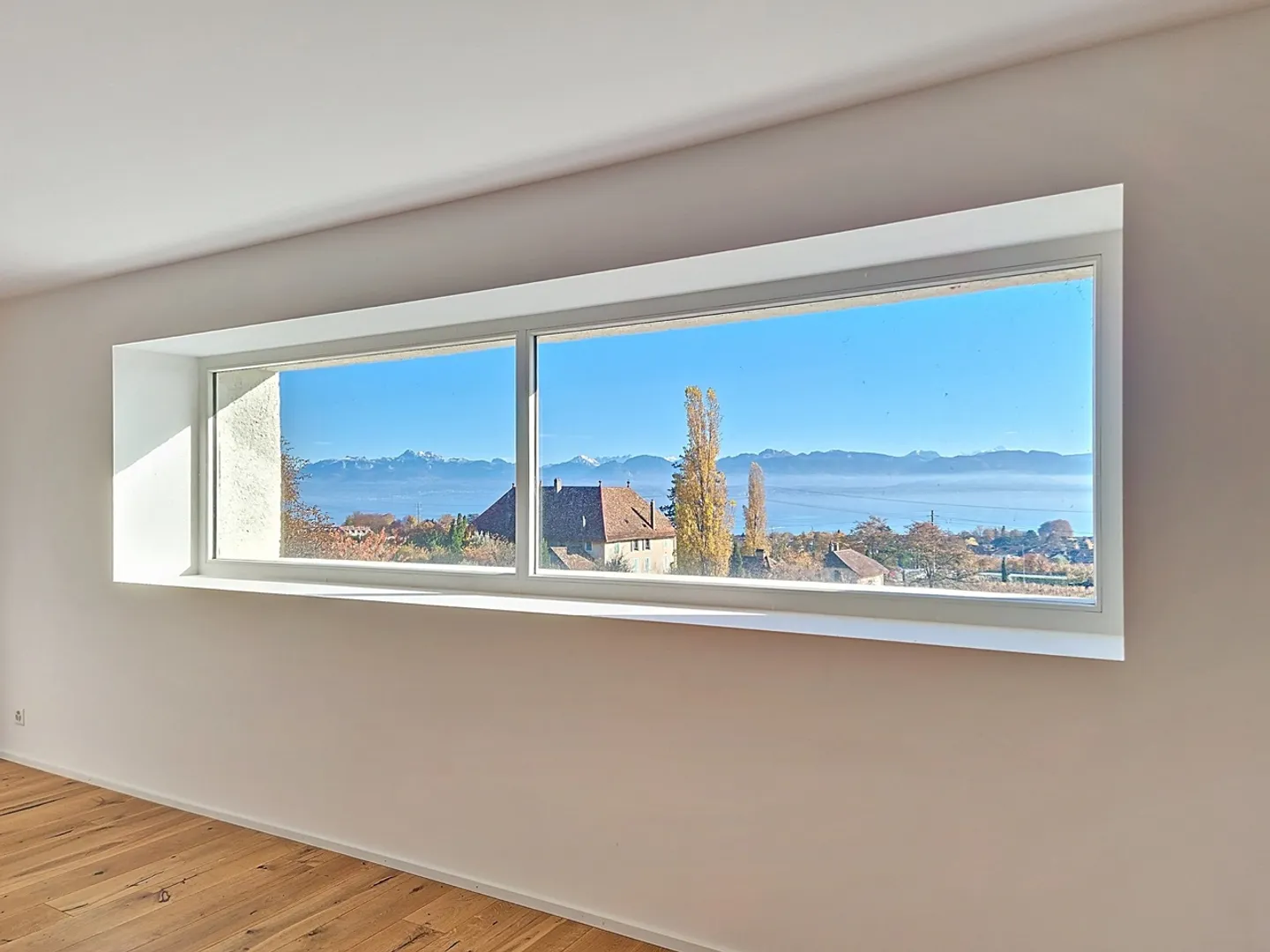 Three and a Half Room Triplex with Beautiful Garden - Photo 2 of 13