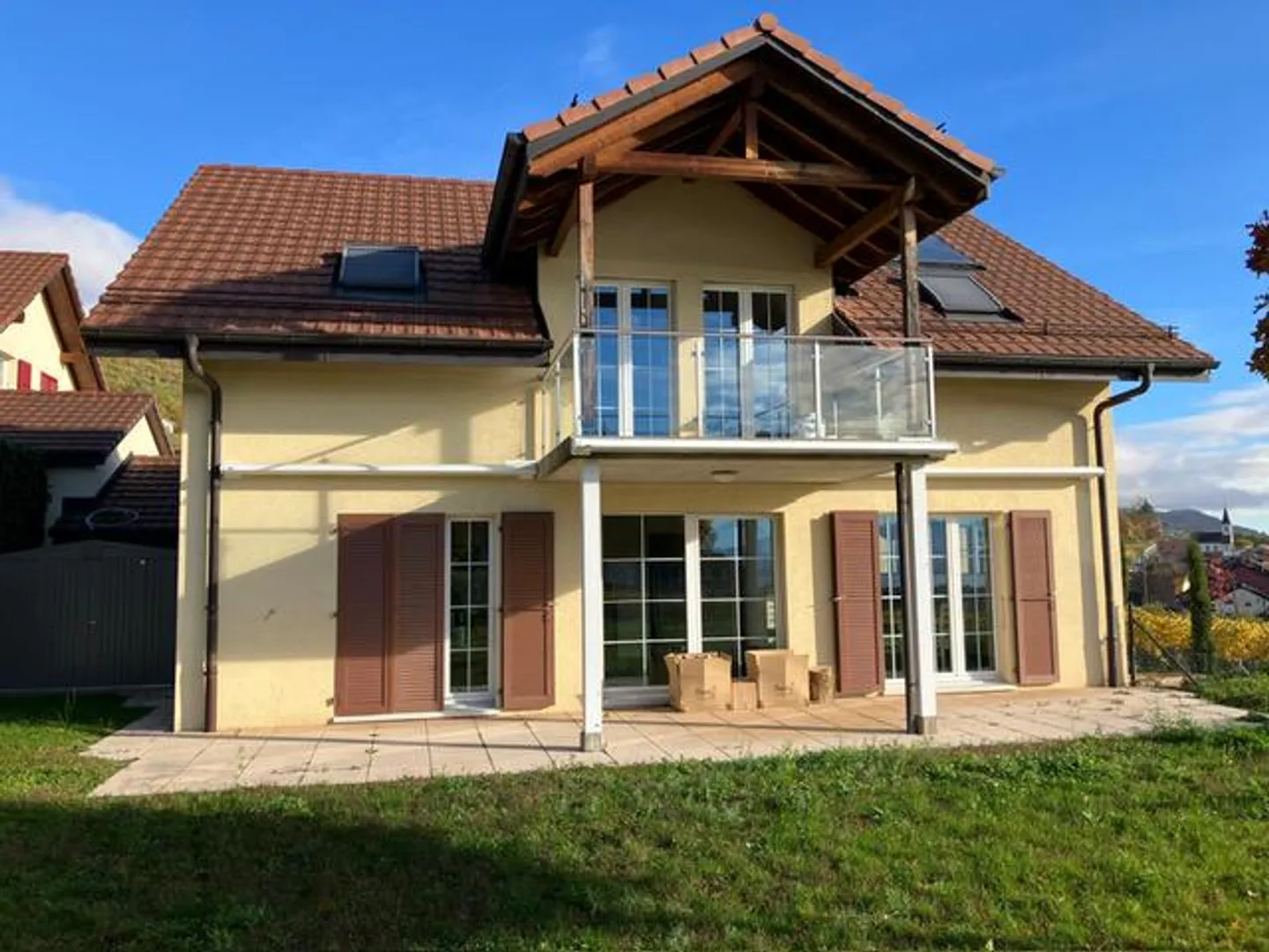 VILLA 6.5 STANZE - NEI VIGNETI - VISTA LAGO - GILLY - Foto 1 di 13