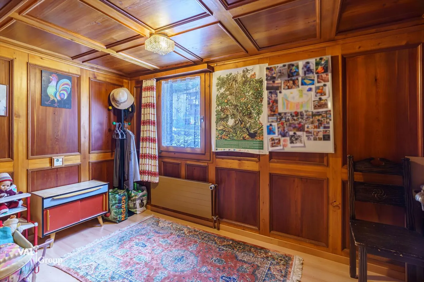 Maison multifamiliale attrayante avec appartement, gastronomie et possibilités de location de chambres - Photo 5 sur 13