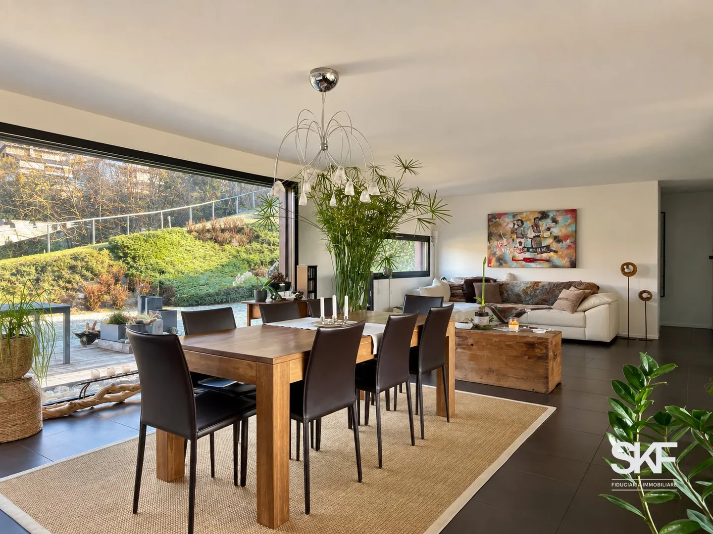 DAVESCO - FOR SALE MAGNIFICENT 4.5 ROOM APARTMENT WITH GARDEN - Photo 1 of 13