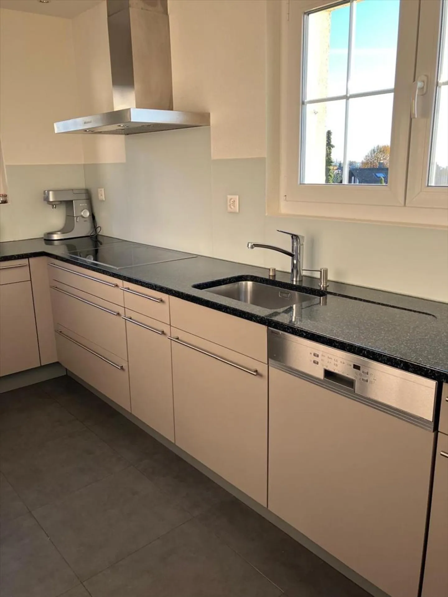 VILLA 6.5 STANZE - NEI VIGNETI - VISTA LAGO - GILLY - Foto 9 di 13