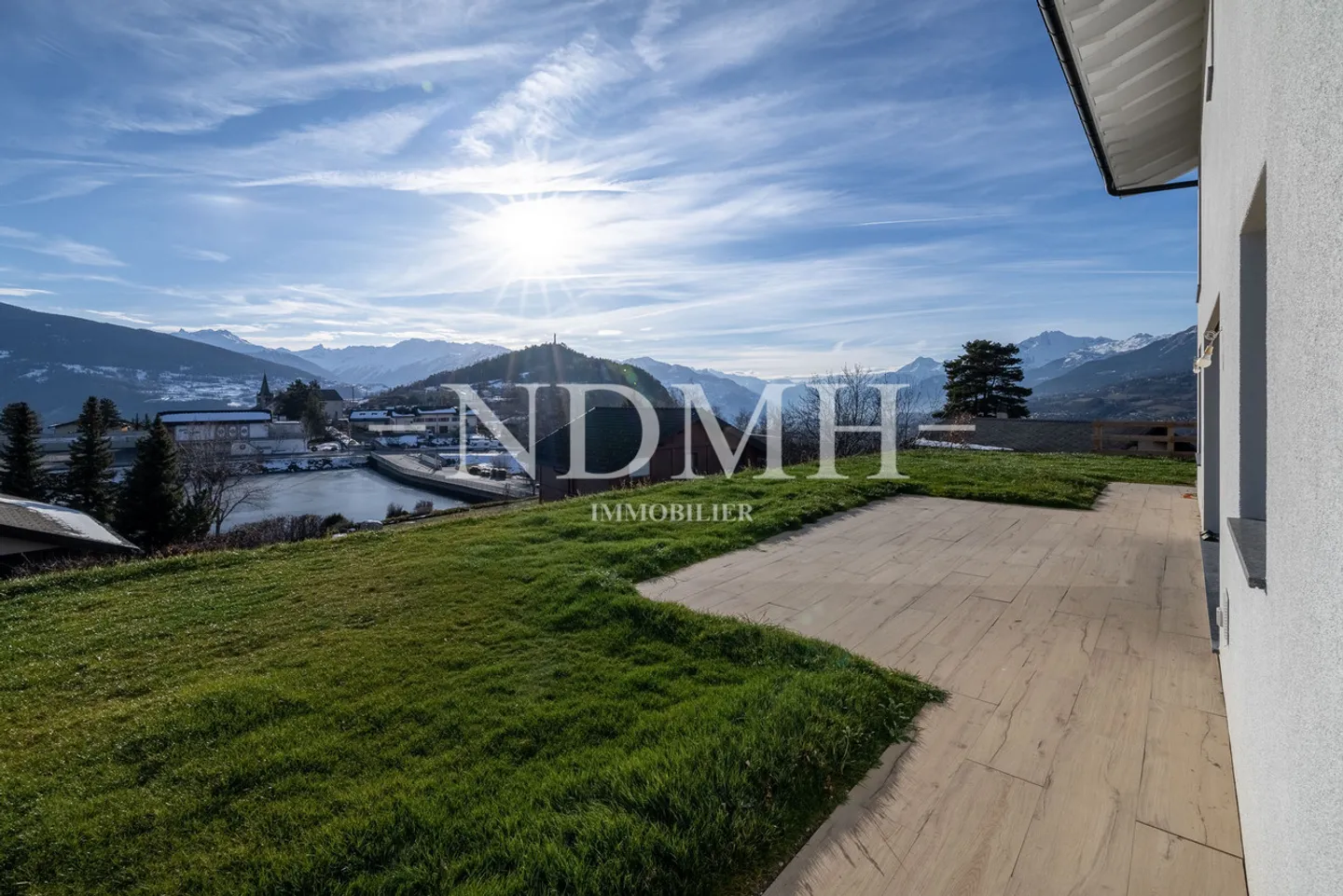Prestigious villa with absolutely unique panoramic view - Photo 10 of 12