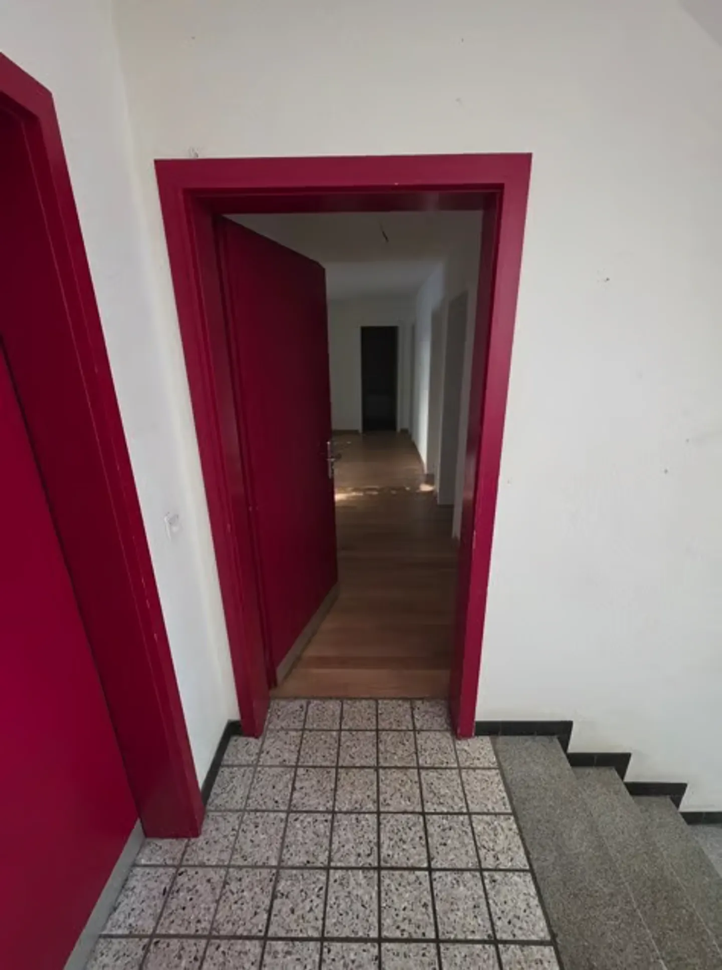 Appartement lumineux de 4 pièces avec coin jardin ensoleillé à Belp - disponible à partir de juillet 2026 - Photo 4 sur 11