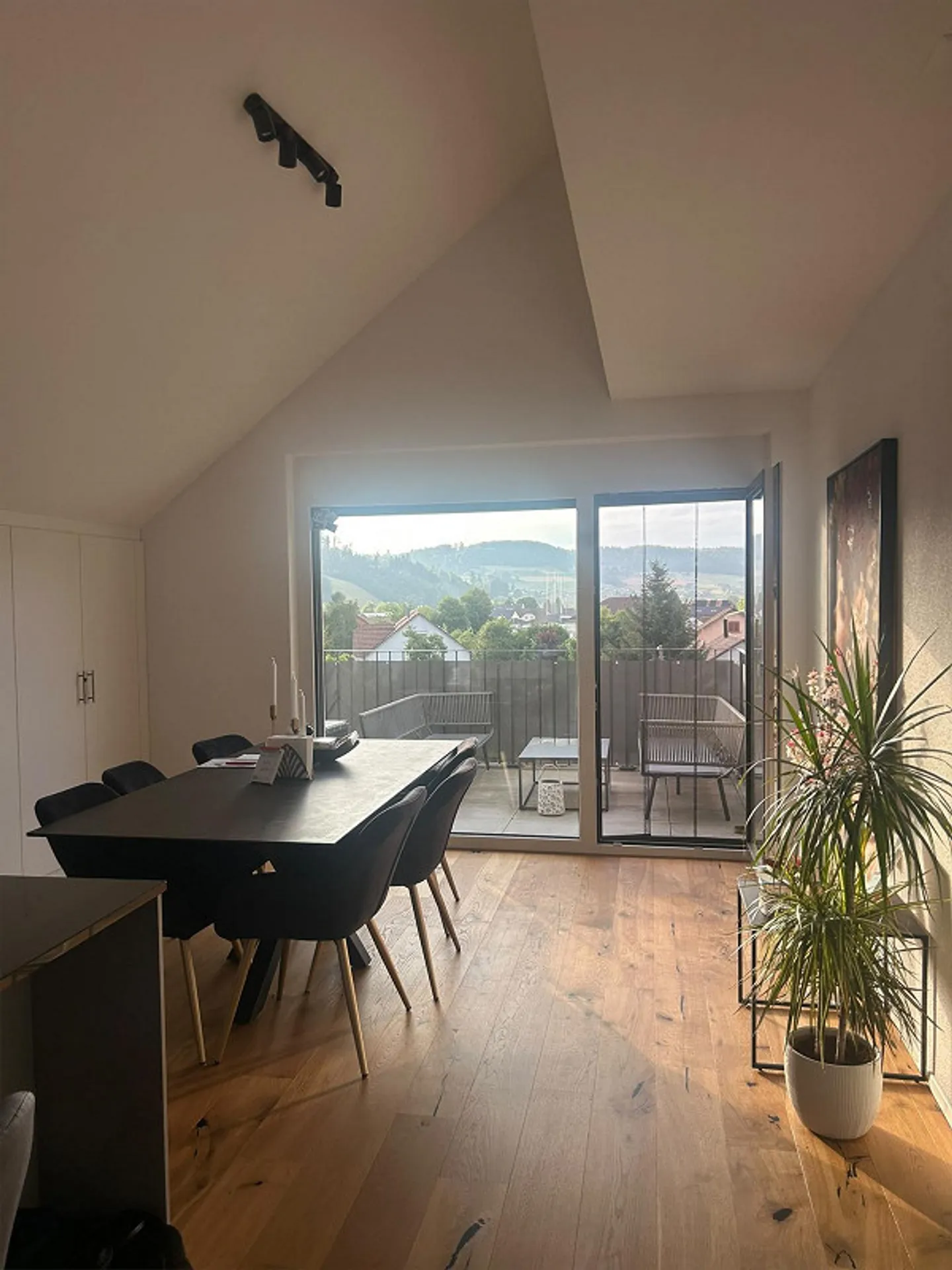 Appartamento duplex elegante con 2 terrazze - Foto 1 di 12